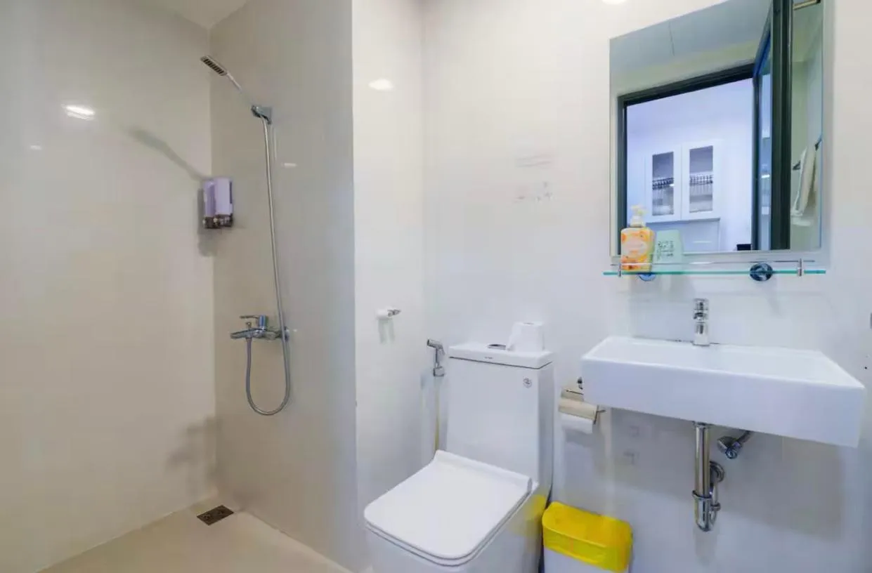 Toilet in SOHO Residence & Hotel