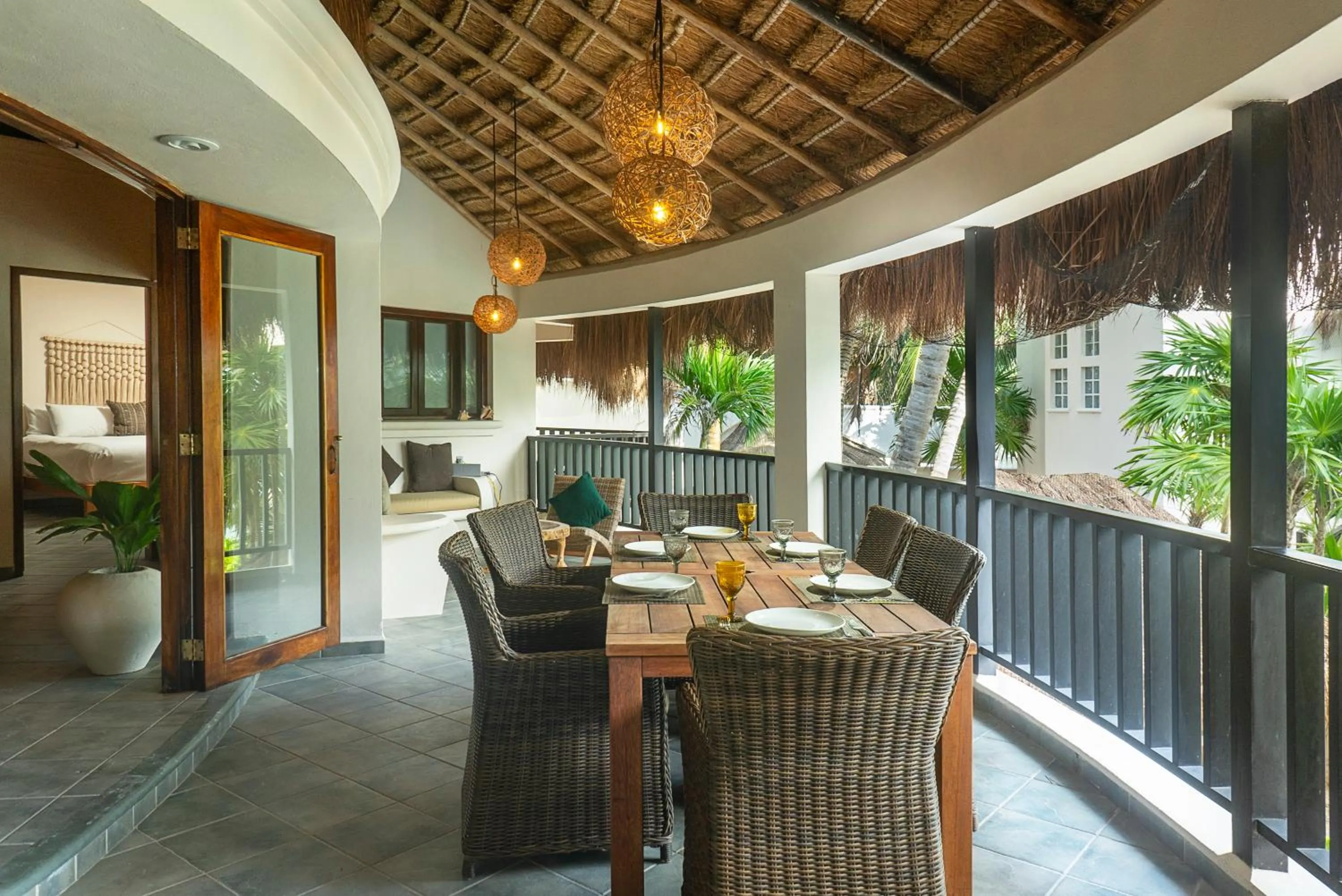 Dining area in Mantaray Tulum