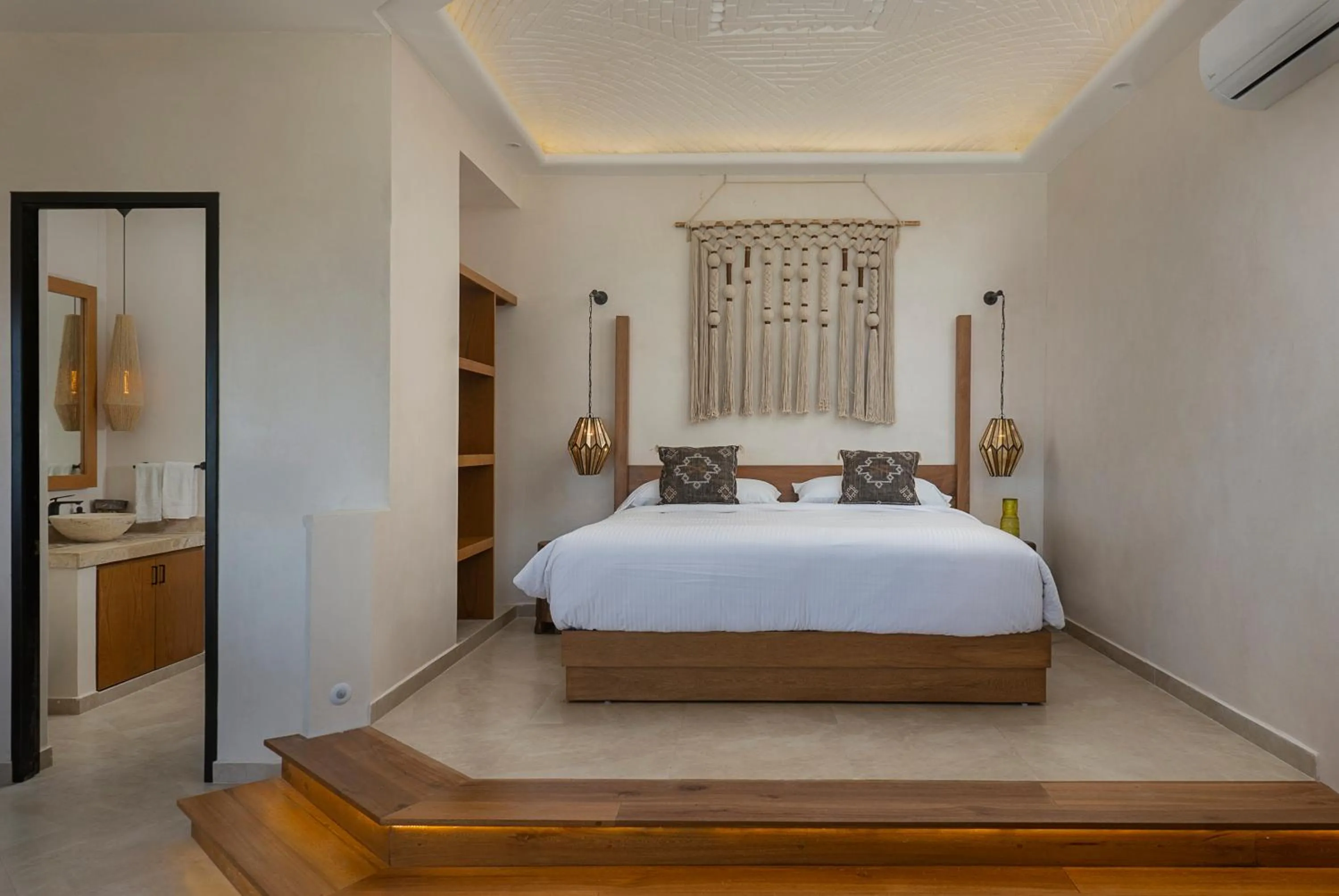 Bed in Mantaray Tulum