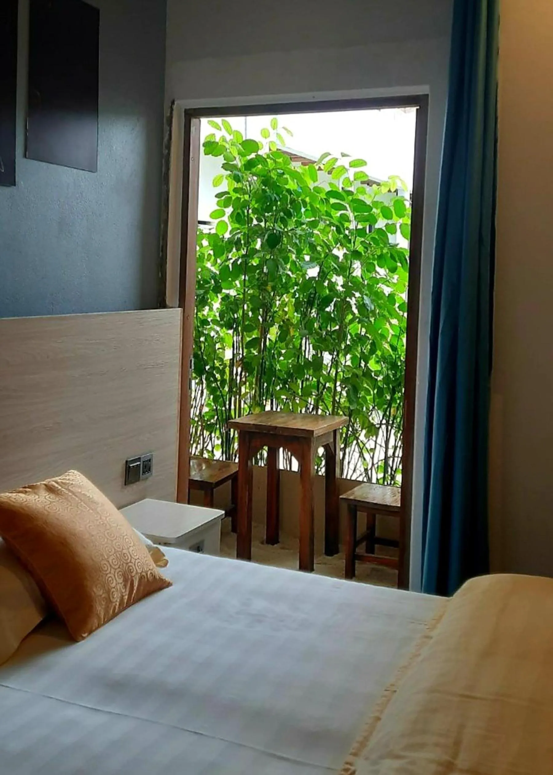 Bed in Dhiffushi Tourist Hotel