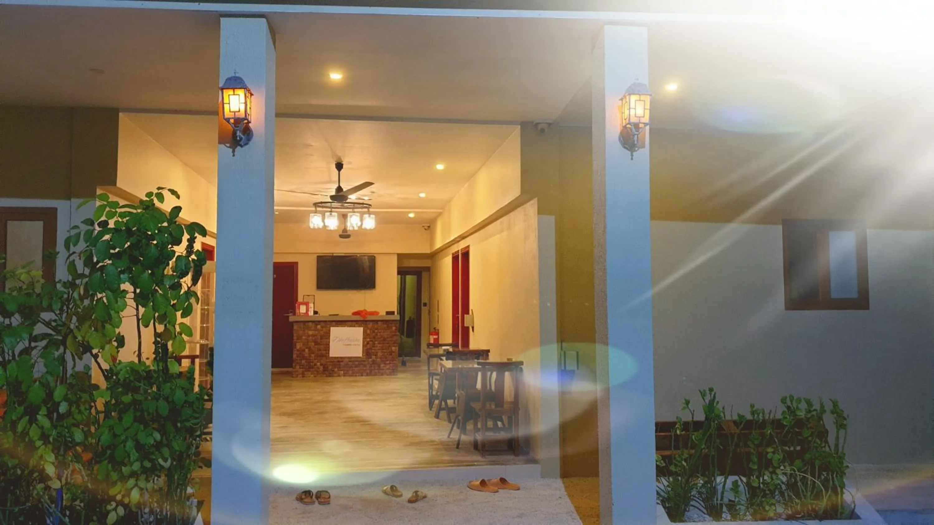 TV and multimedia in Dhiffushi Tourist Hotel