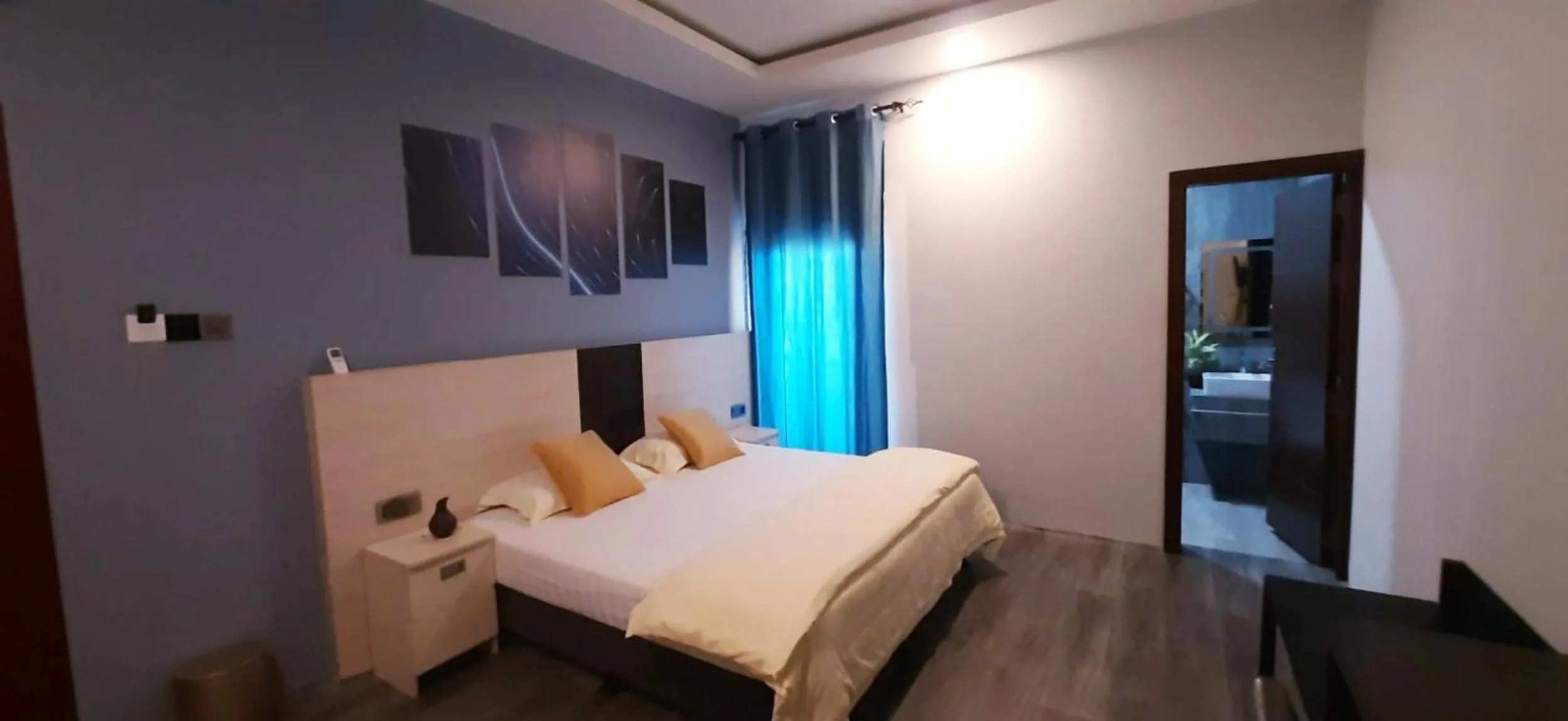 Photo of the whole room in Dhiffushi Tourist Hotel