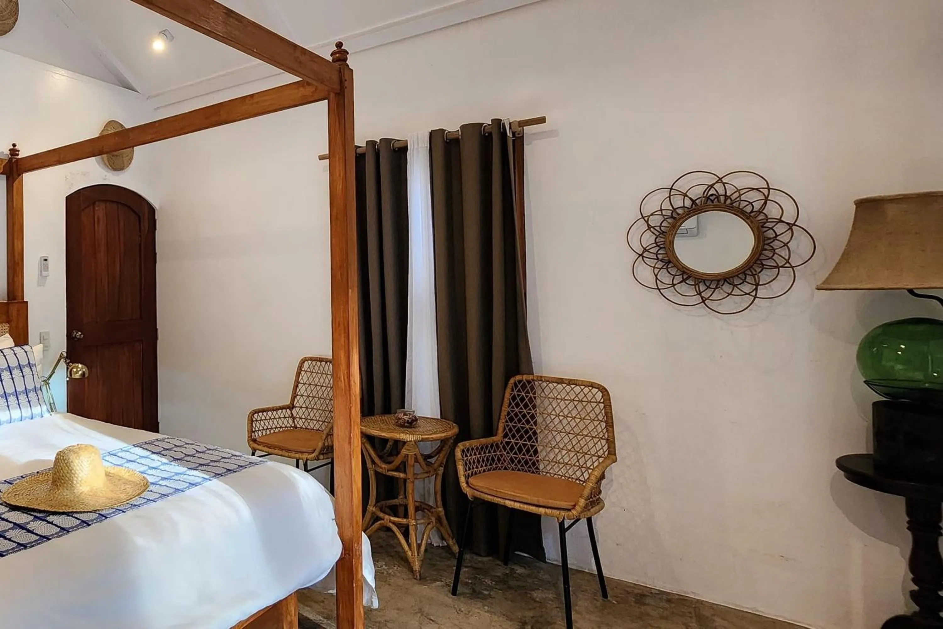 Seating area in Sirom Beach House