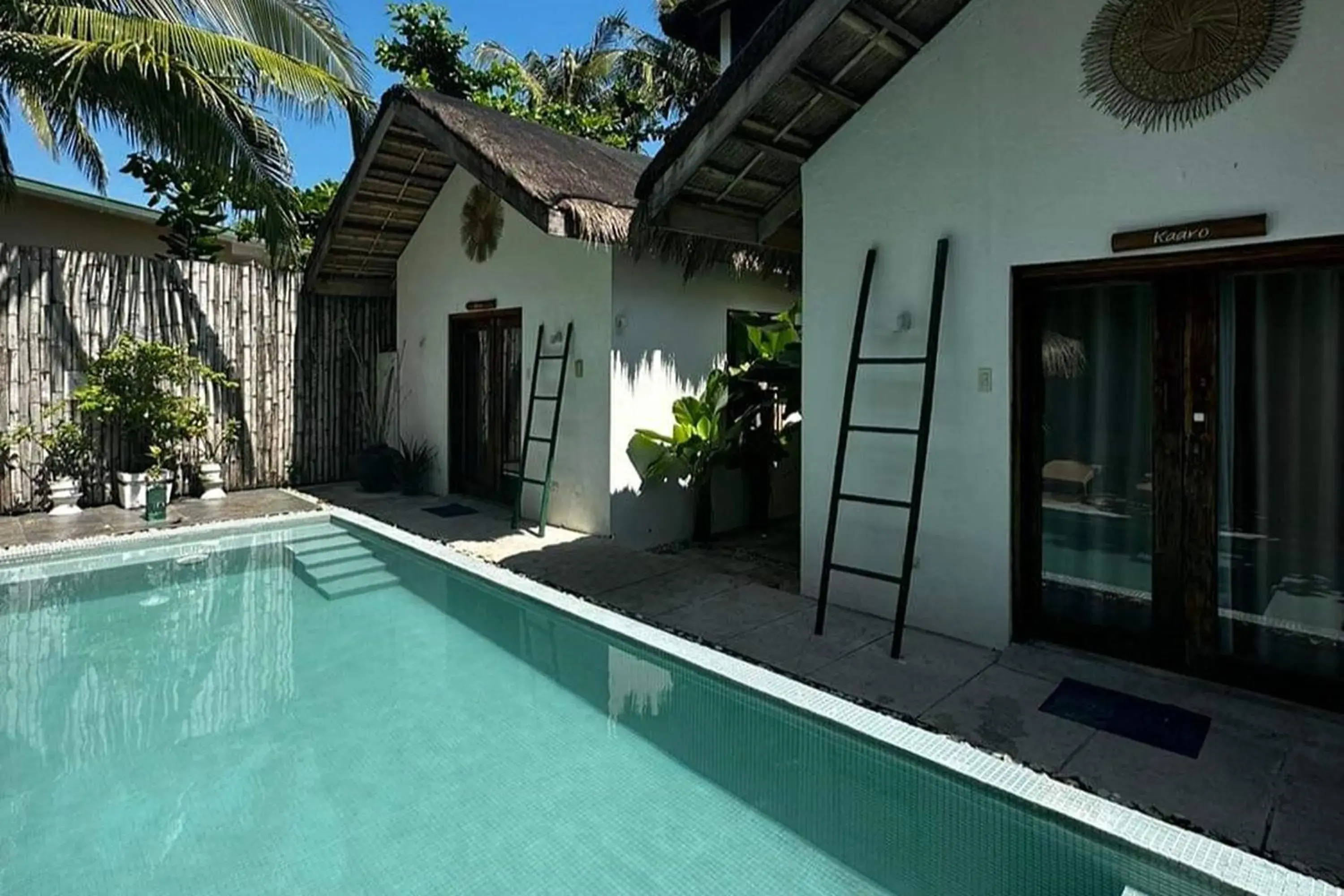 Property building in Sirom Beach House Property building in Sirom Beach House