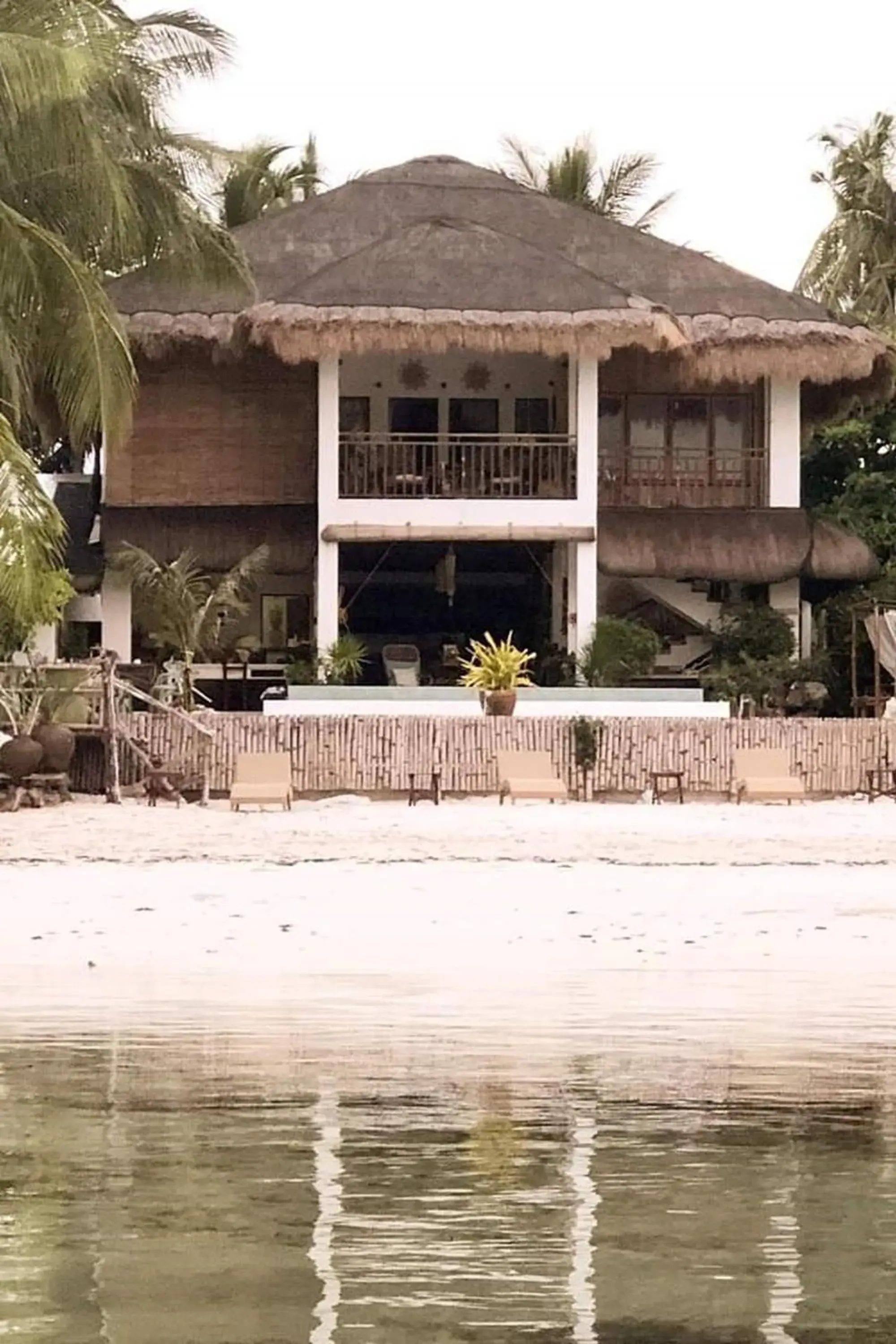 Property building in Sirom Beach House Property building in Sirom Beach House