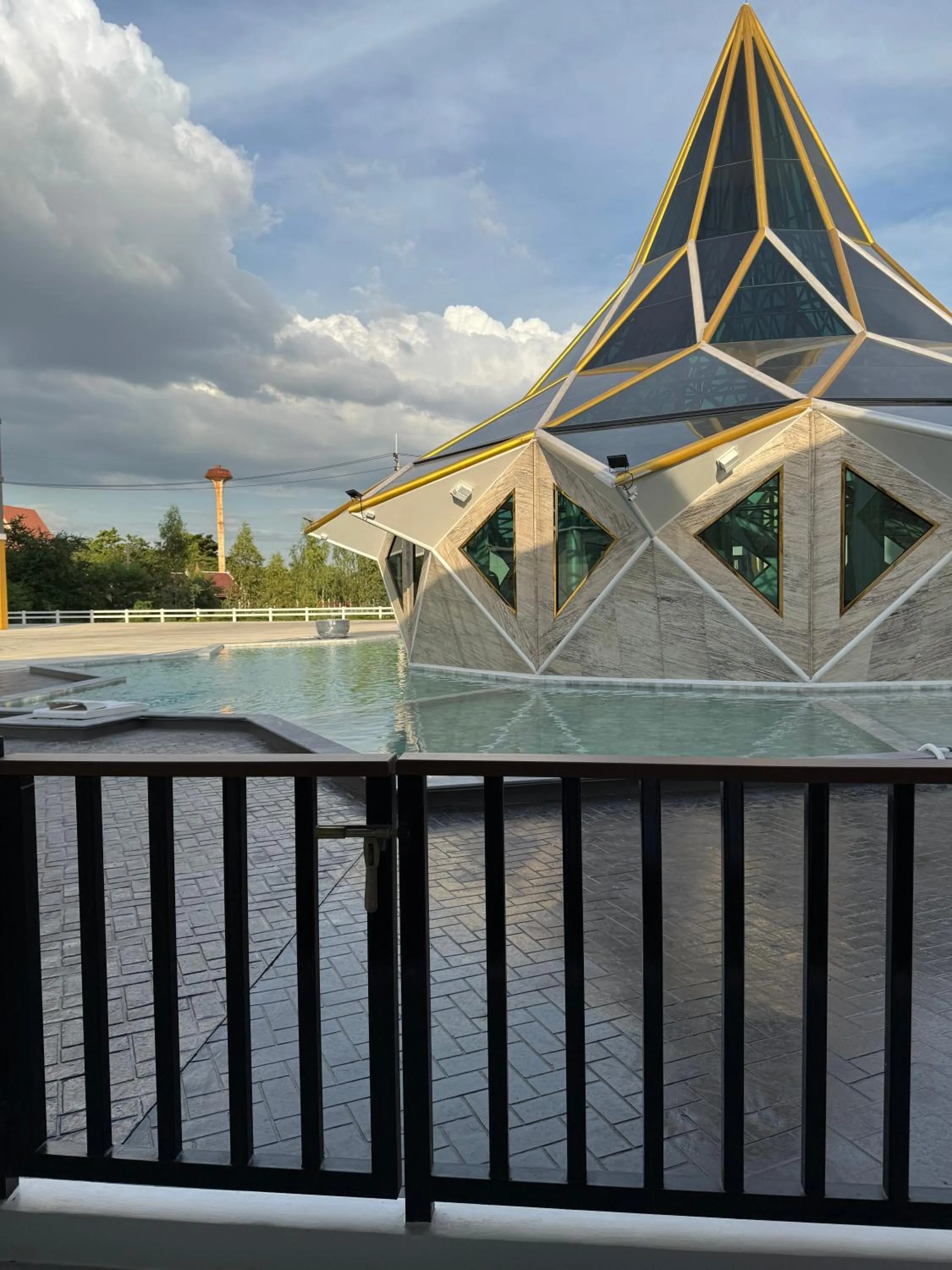 Day in S3 Ayutthaya Hotel