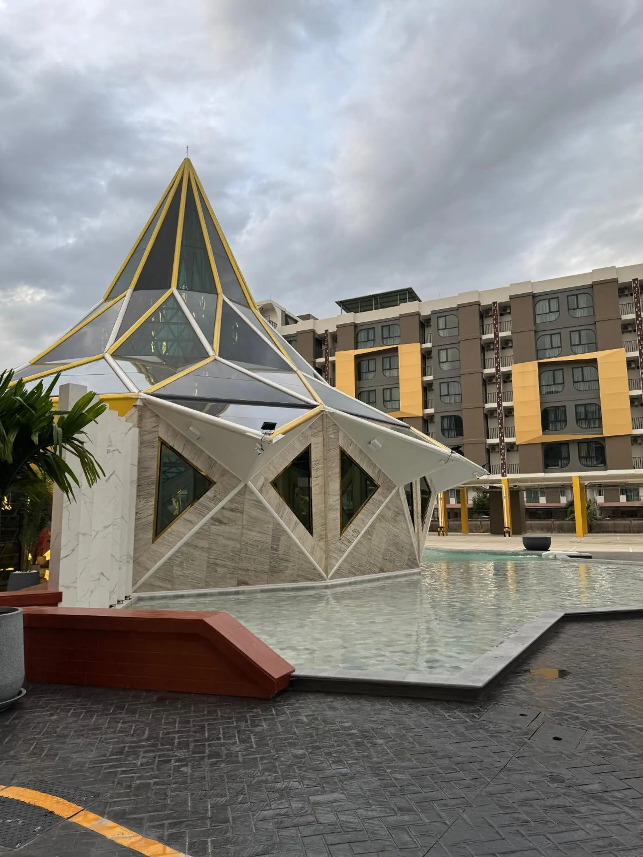 Property building in S3 Ayutthaya Hotel Property building in S3 Ayutthaya Hotel