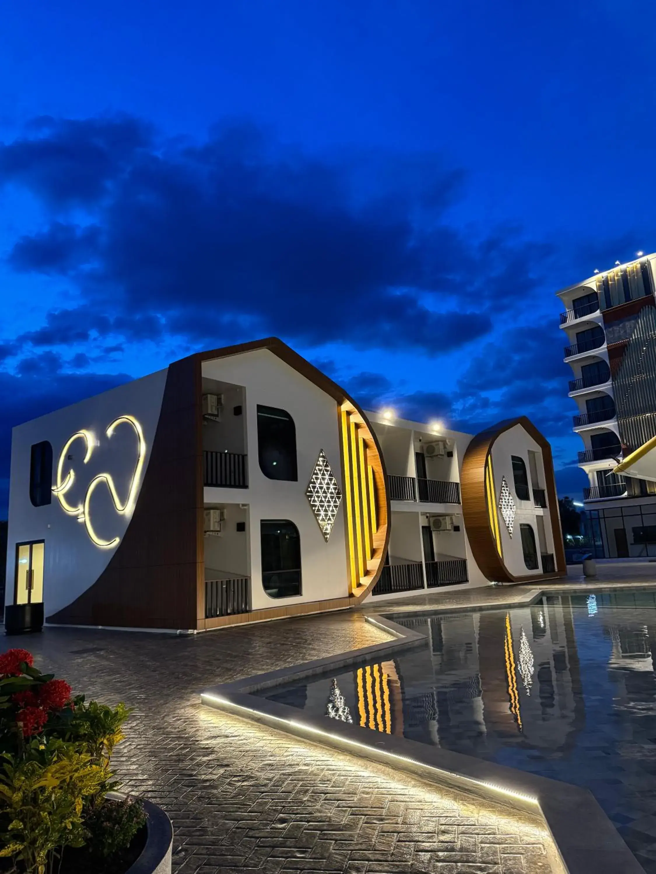 Property building in S3 Ayutthaya Hotel Property building in S3 Ayutthaya Hotel