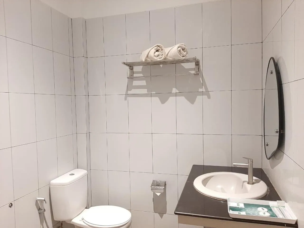 Bathroom in Parkside Meuligoe Hotel