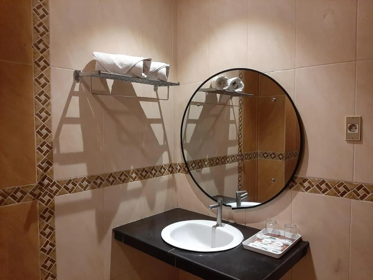 Bath in Parkside Meuligoe Hotel