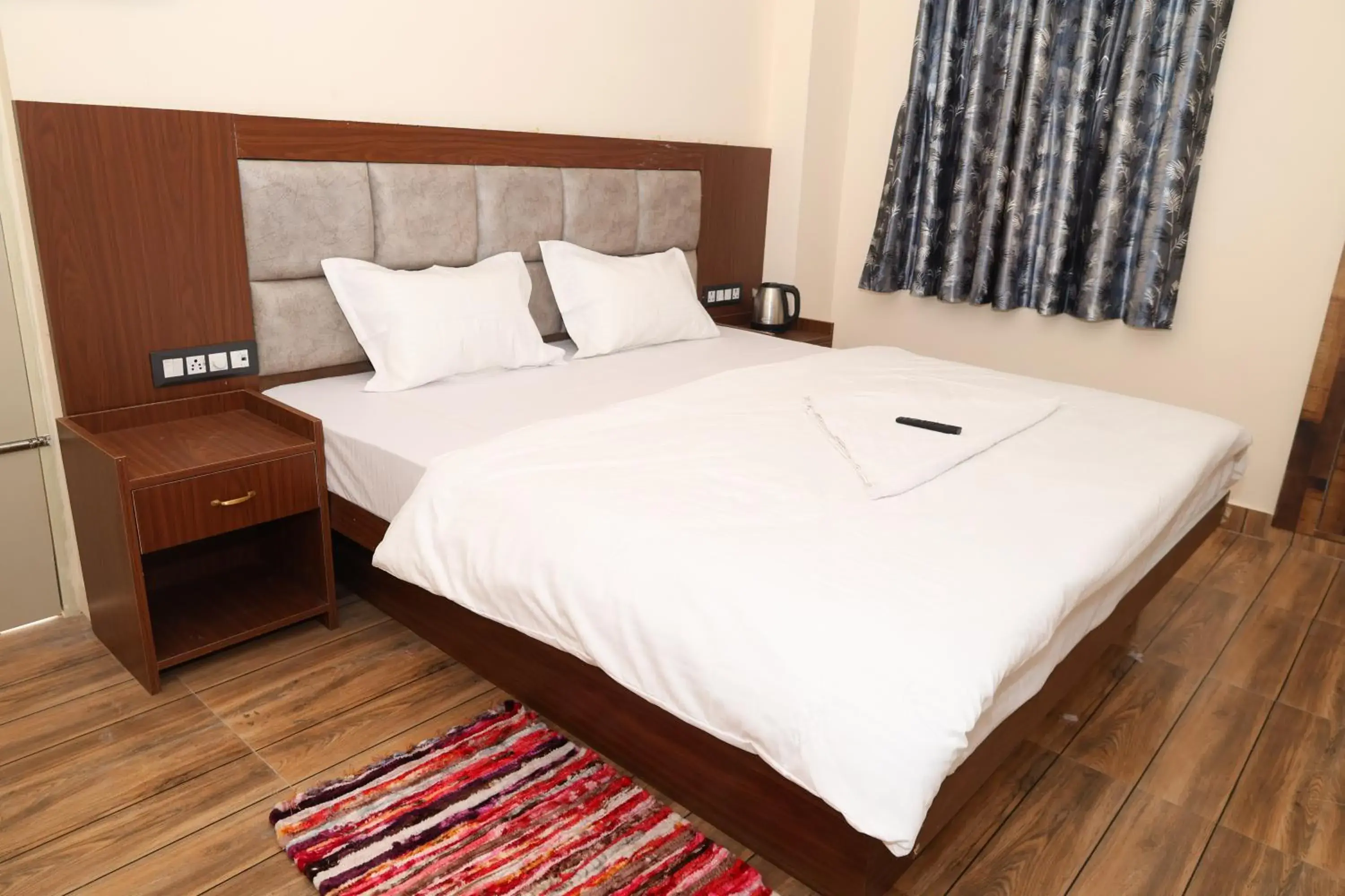 Bed in Hotel Siddhi Residency 200 meter from Aiims Bed in Hotel Siddhi Residency 200 meter from Aiims