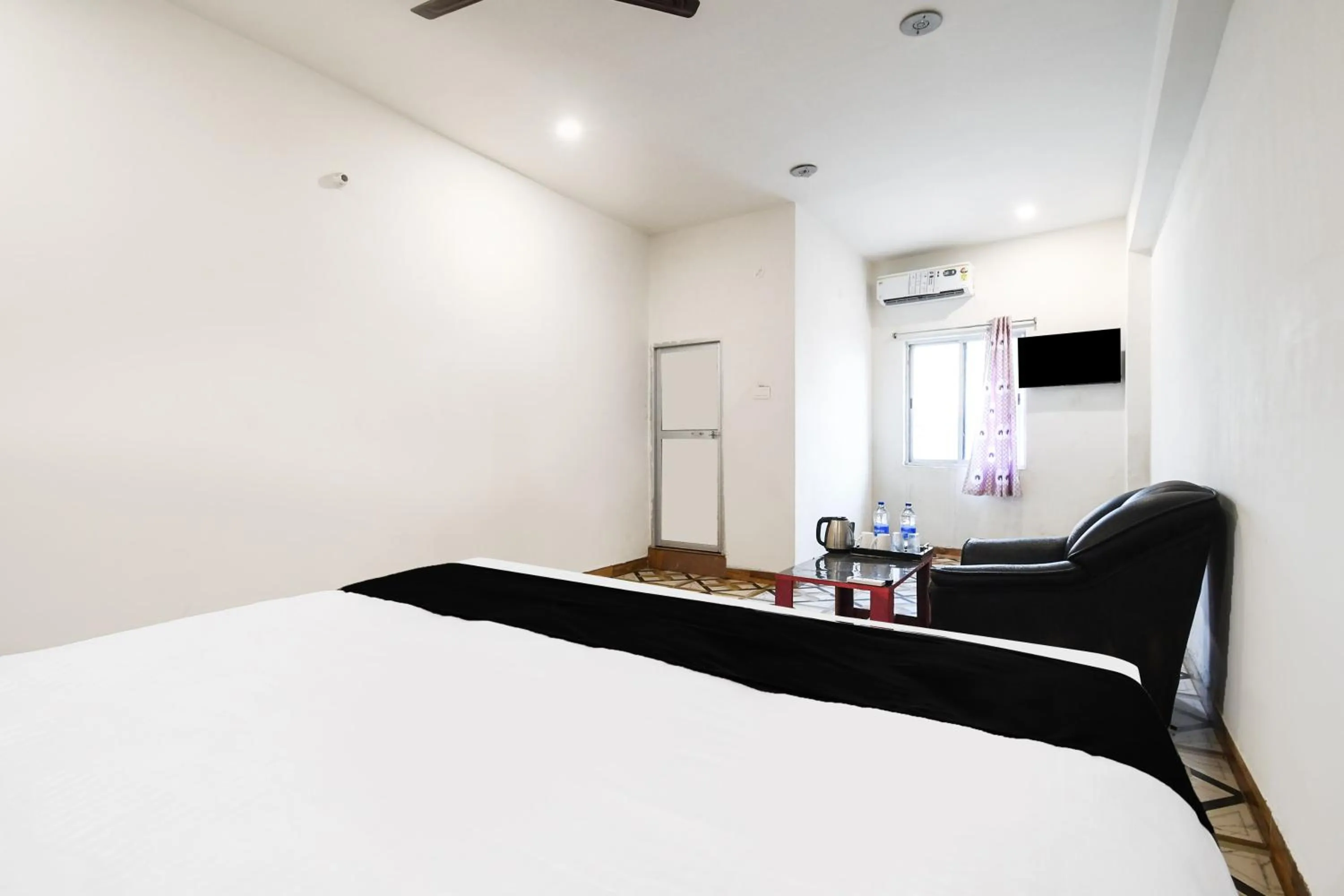 Bedroom, Bed in HOTEL O SHIVA RESIDENCY INN