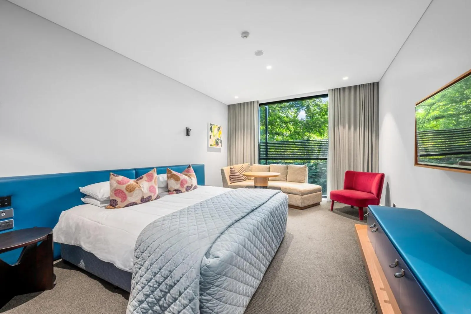 Deluxe King / Twin with Free Wi-Fi & Free Parking in Yallungah Boutique Hotel