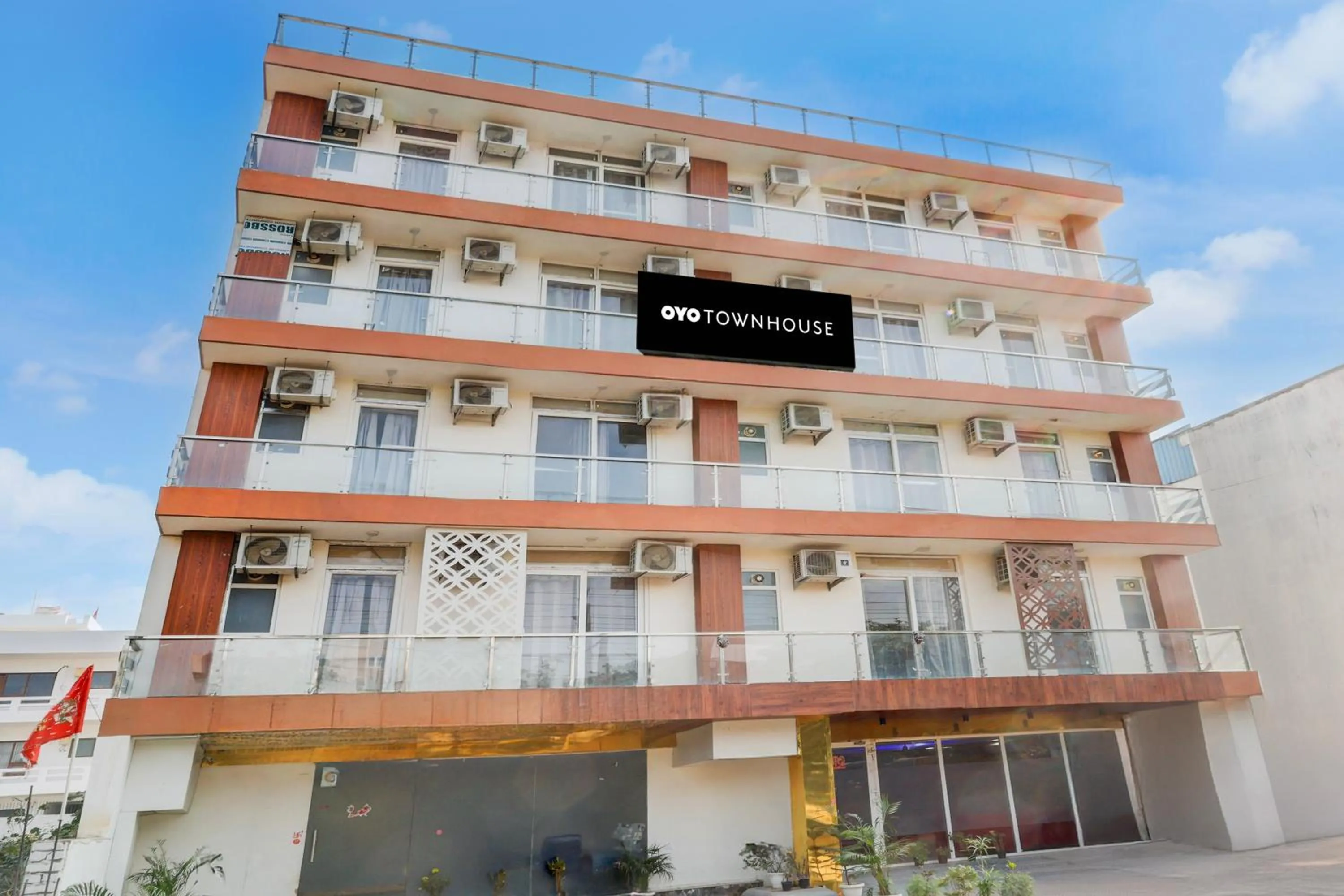 Facade/entrance in Collection O Deep Residency