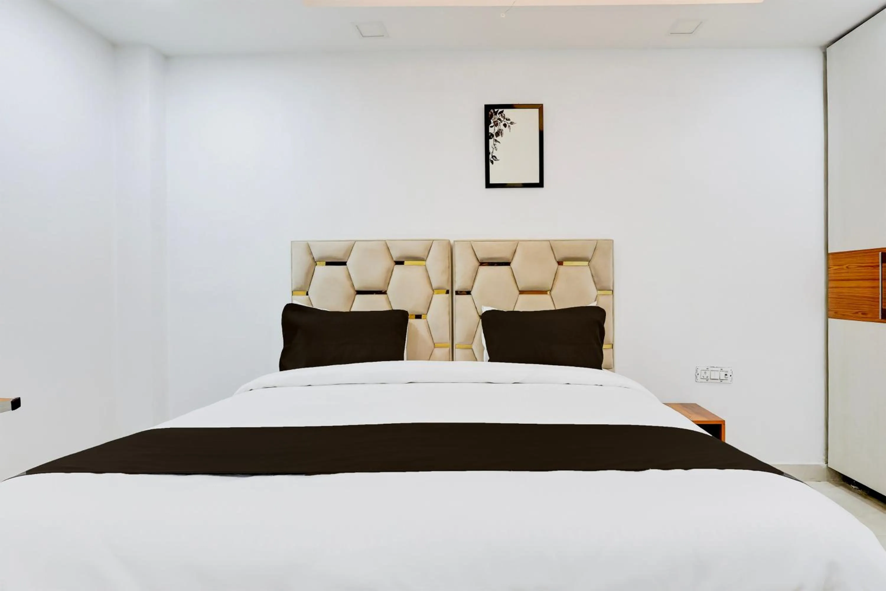 Bedroom, Bed in Collection O Deep Residency