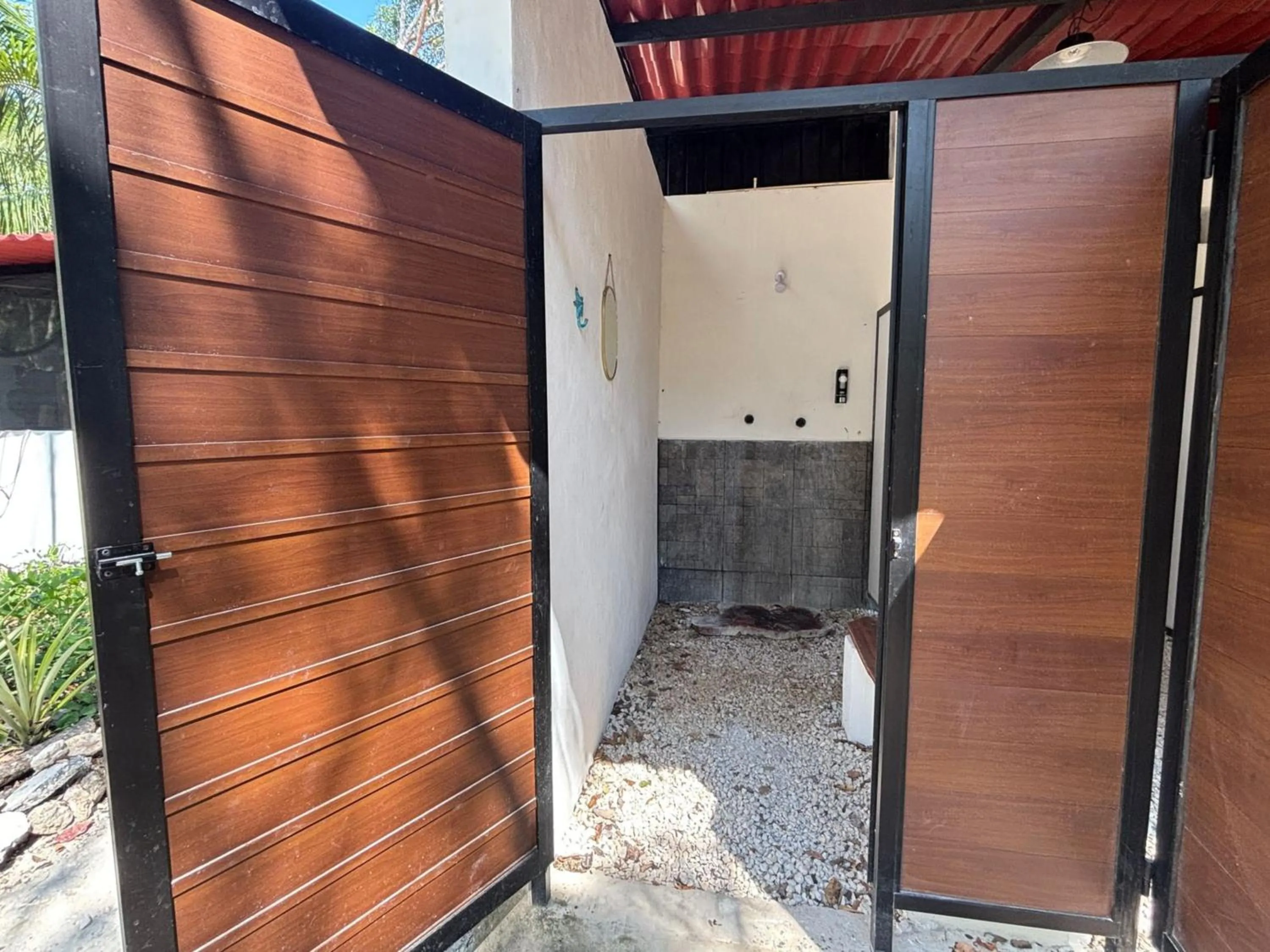 Shower in BACALAR INN Hotel