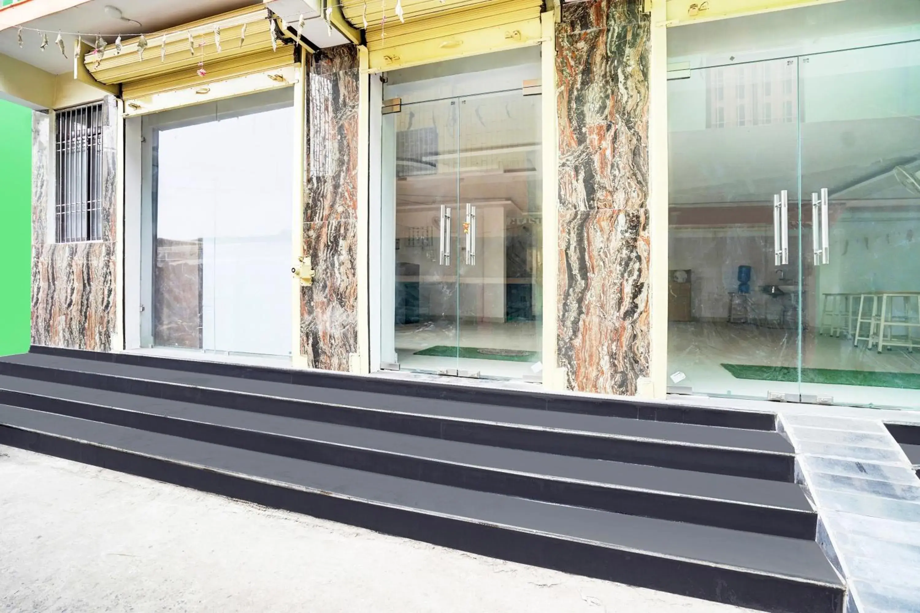 Facade/entrance in Super Hotel O Bhagwanpur Chowk Muzaffarpur Facade/entrance in Super Hotel O Bhagwanpur Chowk Muzaffarpur