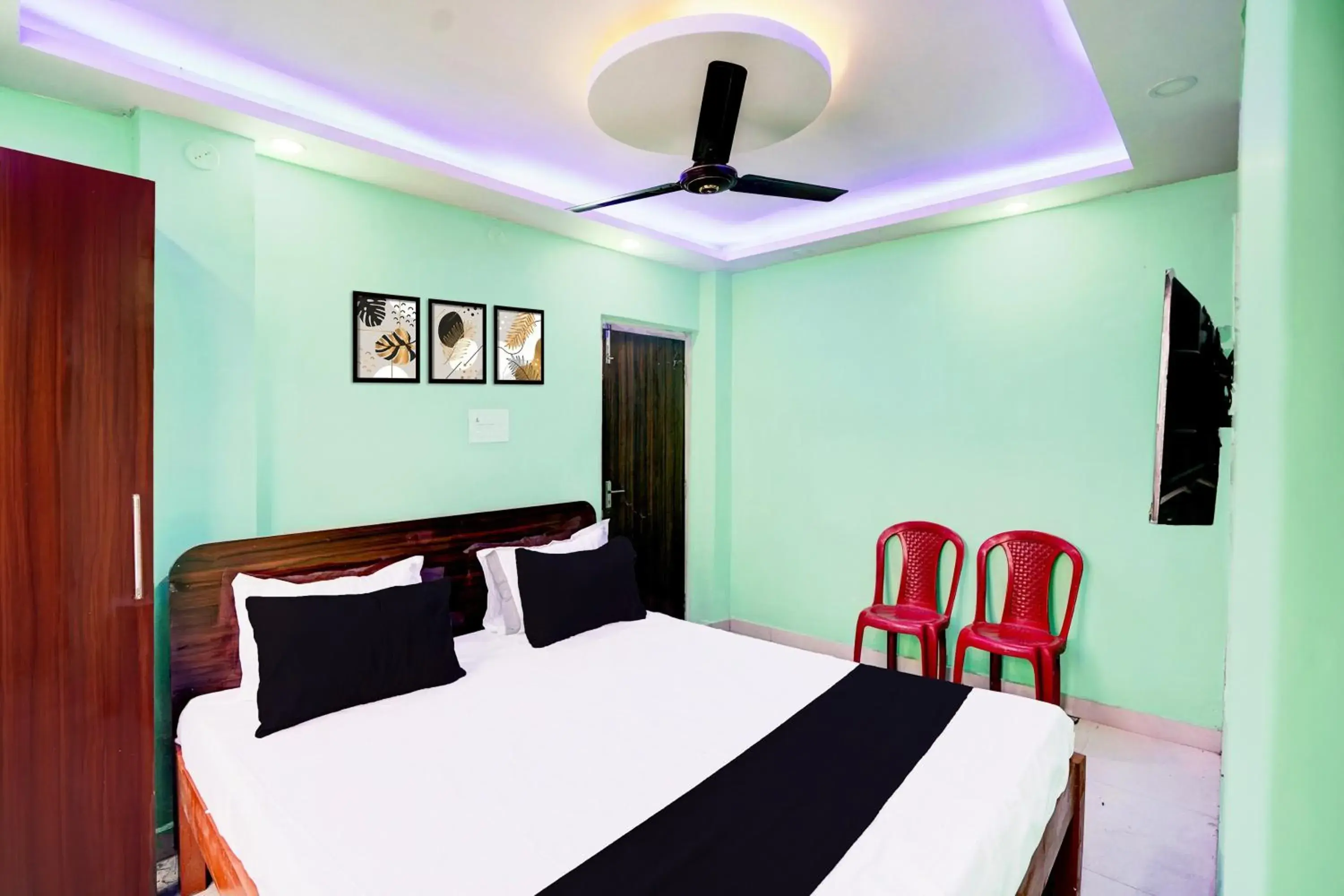 Bedroom, Bed in Super Hotel O Bhagwanpur Chowk Muzaffarpur Bedroom, Bed in Super Hotel O Bhagwanpur Chowk Muzaffarpur
