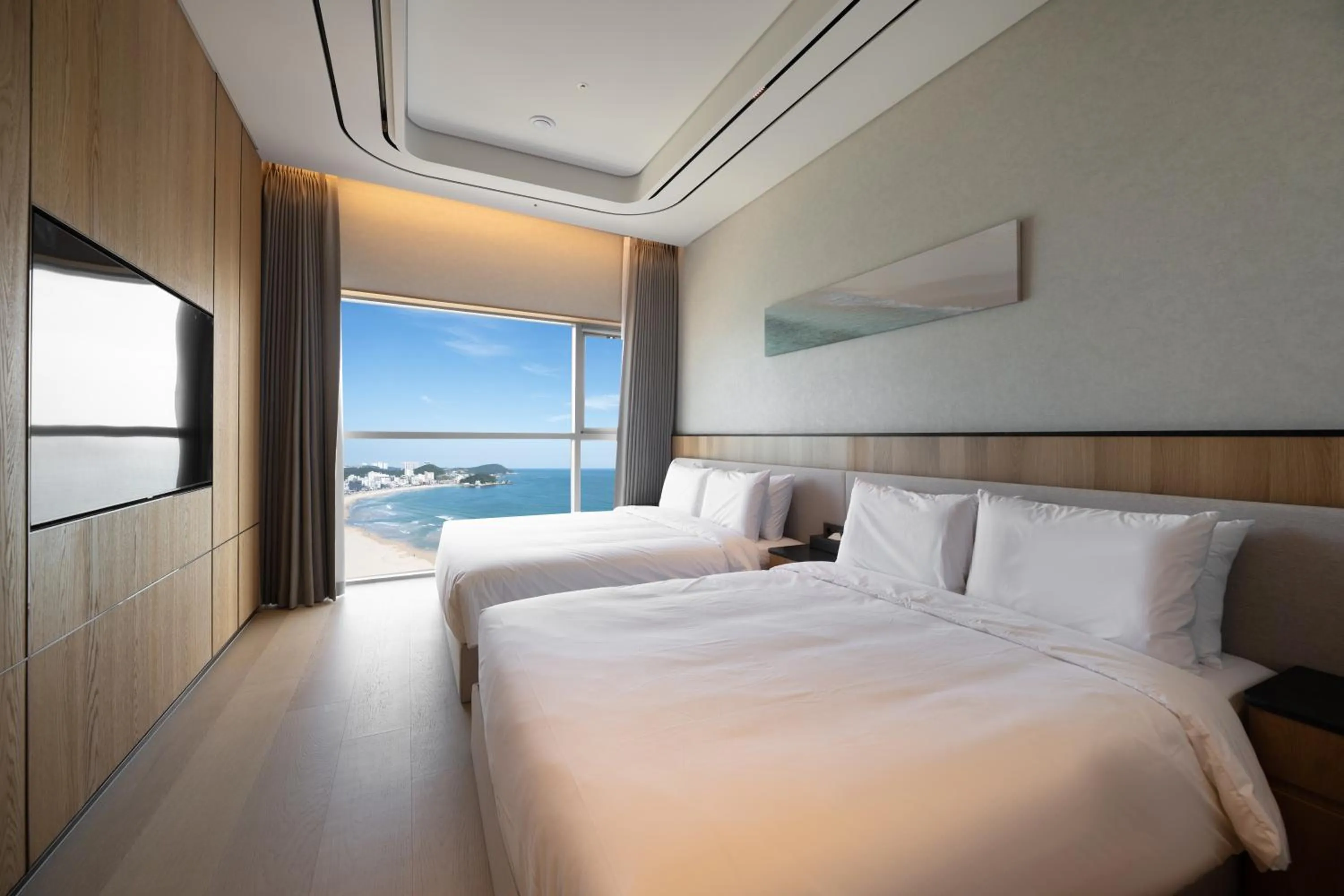 Bed in Mer de laube Hotel