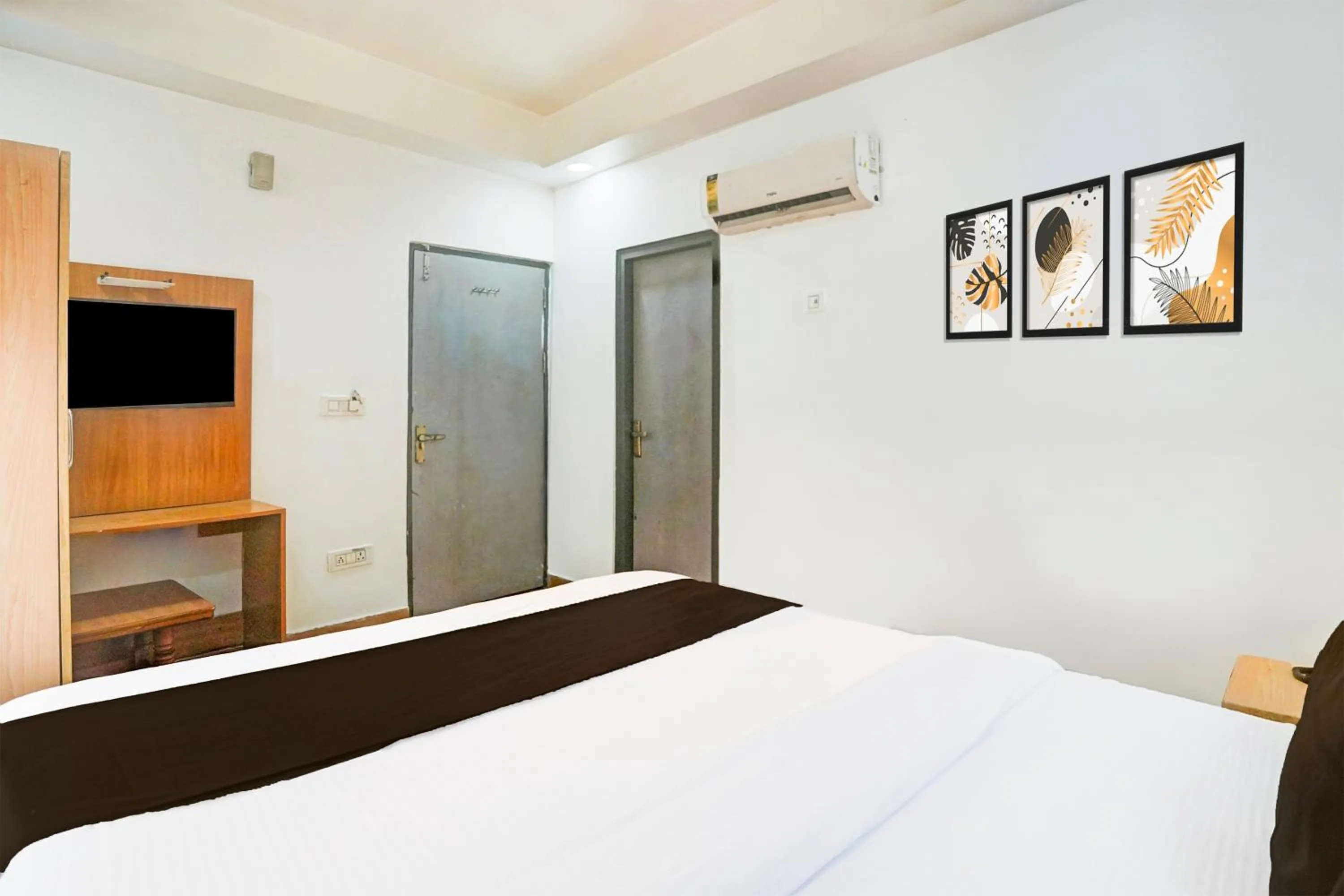 Bedroom, Bed in Collection O Vasundhara Enclave Delhi