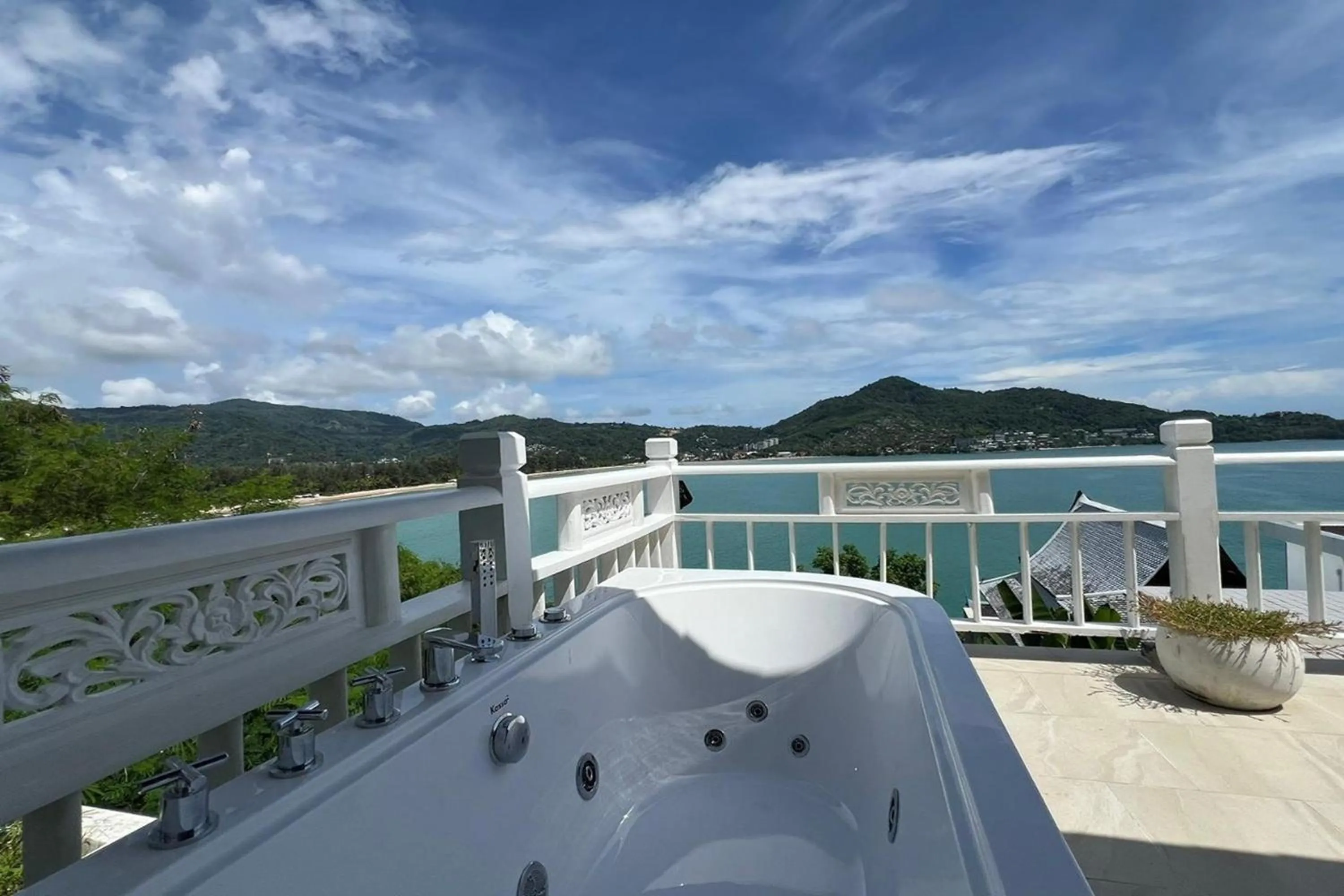 Balcony/Terrace in Panorama Ocean Villas, Kamala