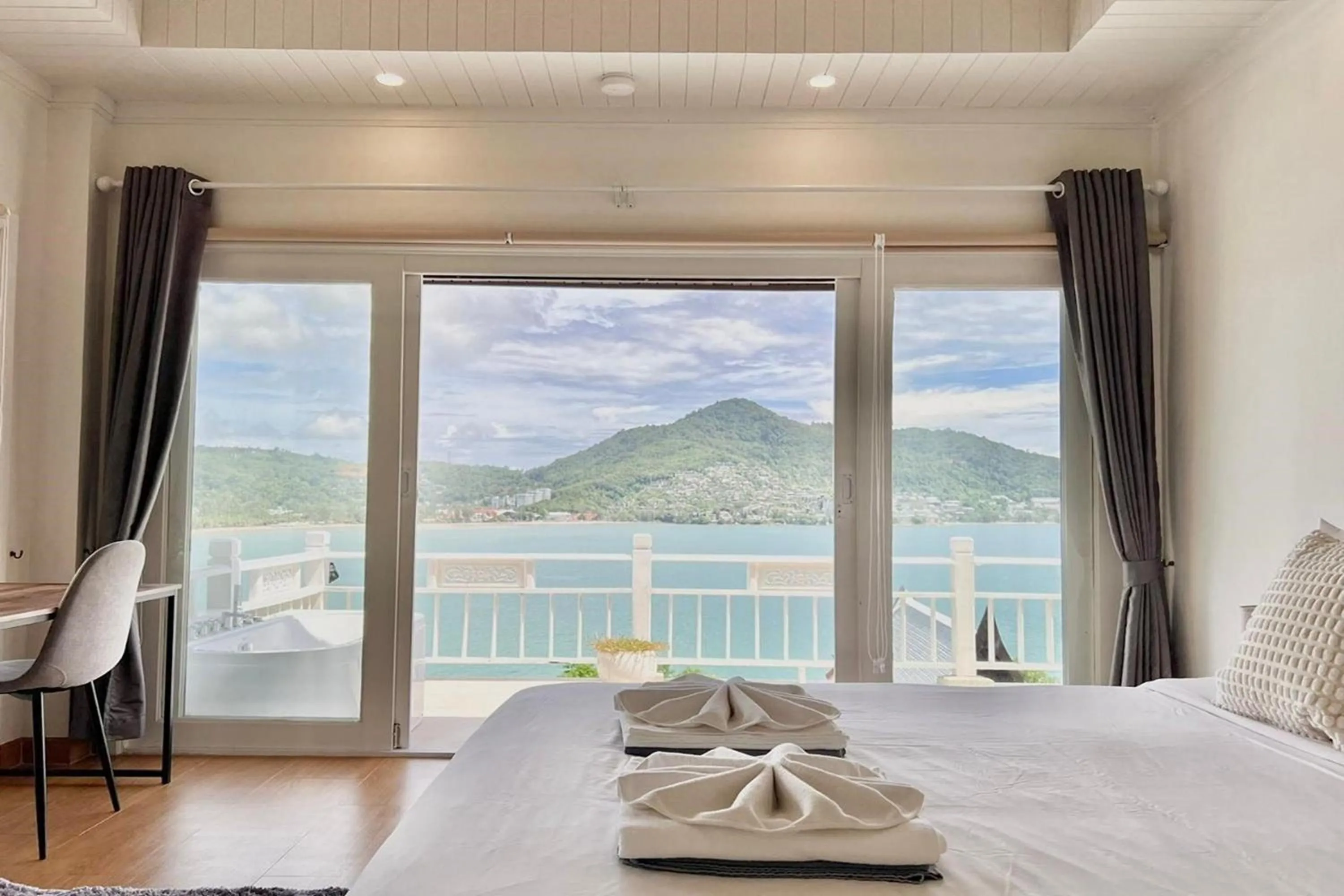 Sea view in Panorama Ocean Villas, Kamala