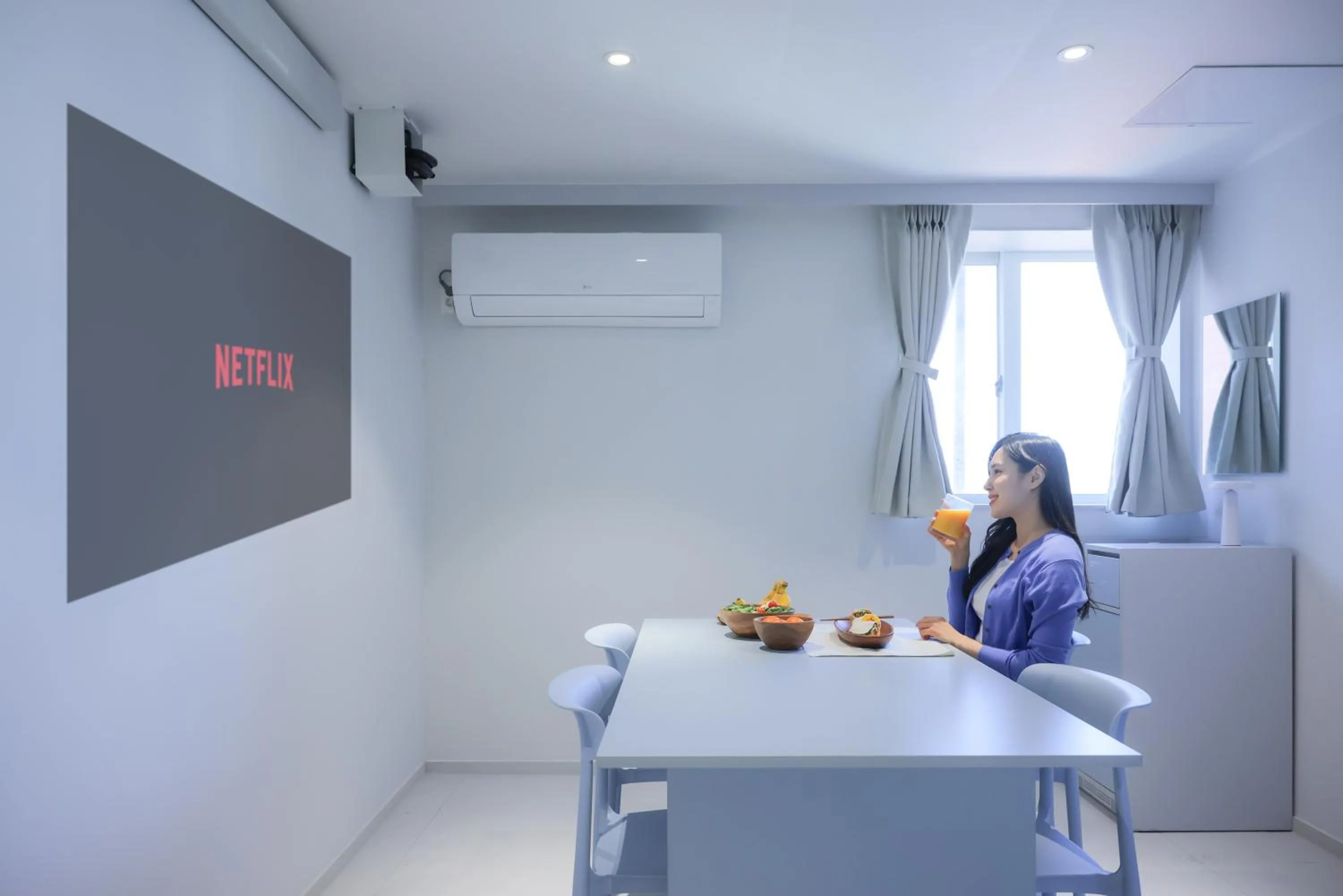 People in Anook Air Hotel Chuncheon