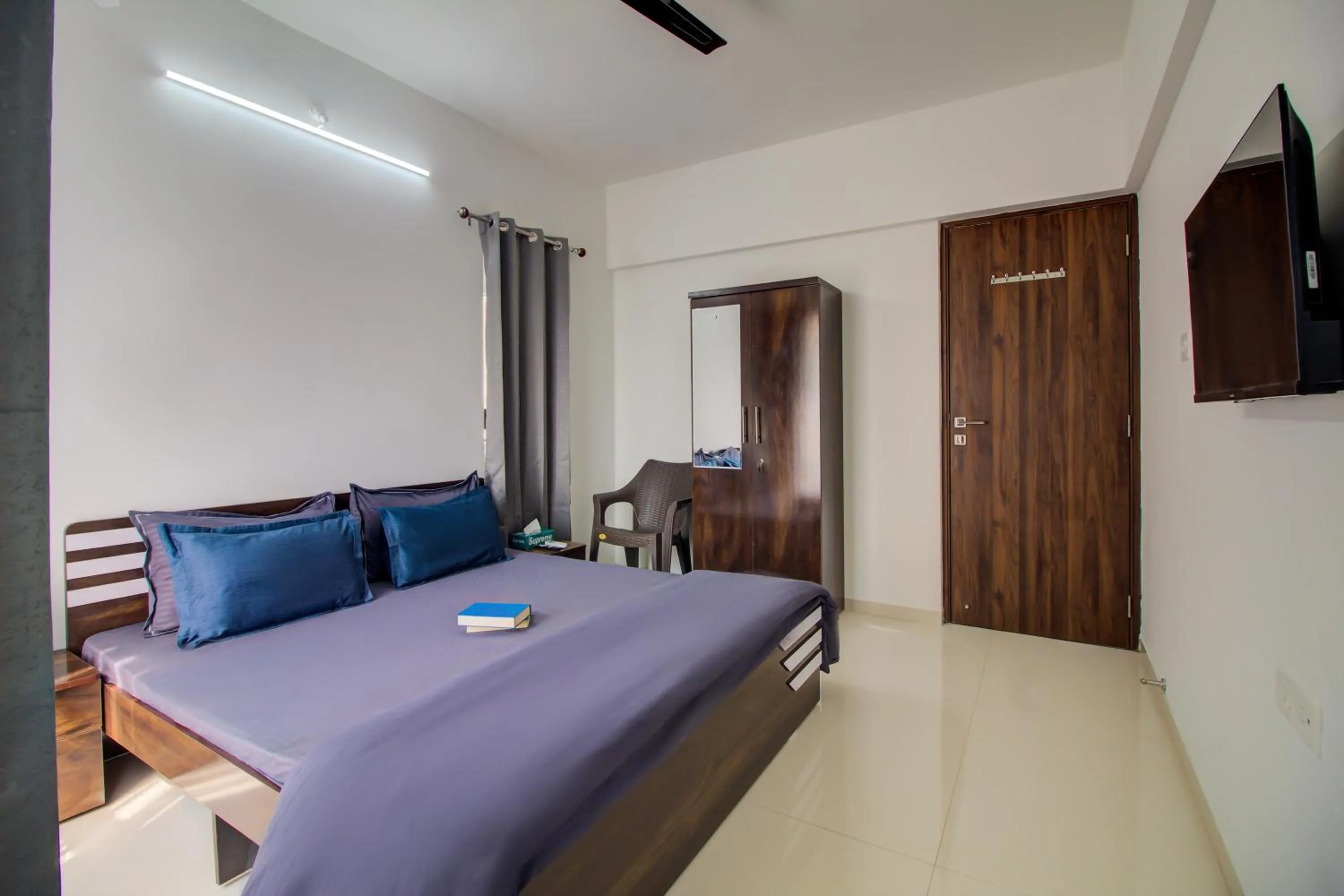 Bed in VibeStayZ Kedar Hinjewadi