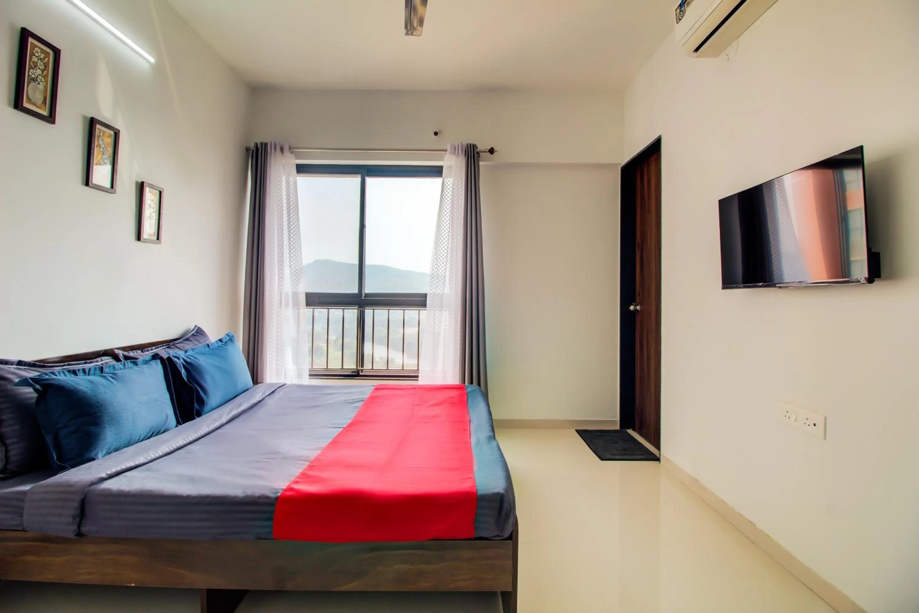 Bed in VibeStayZ Kedar Hinjewadi