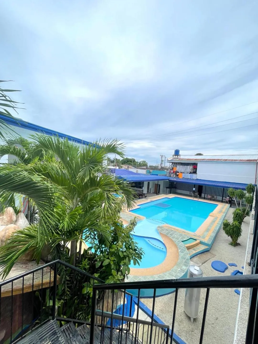 Swimming pool in HOTEL the MIR