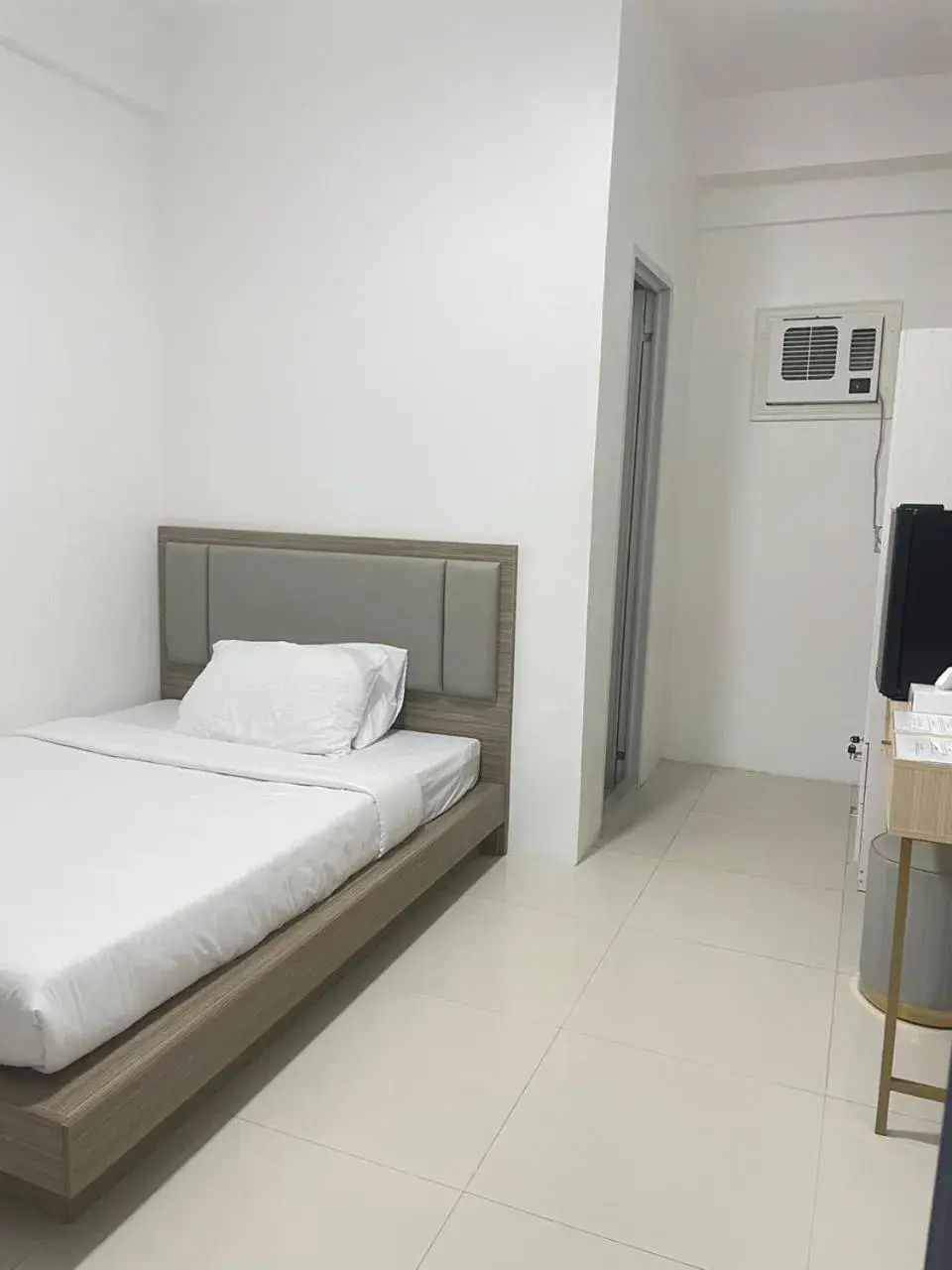 Bedroom, Bed in HOTEL the MIR Bedroom, Bed in HOTEL the MIR