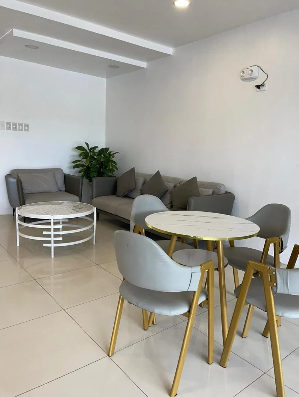 Living room in HOTEL the MIR