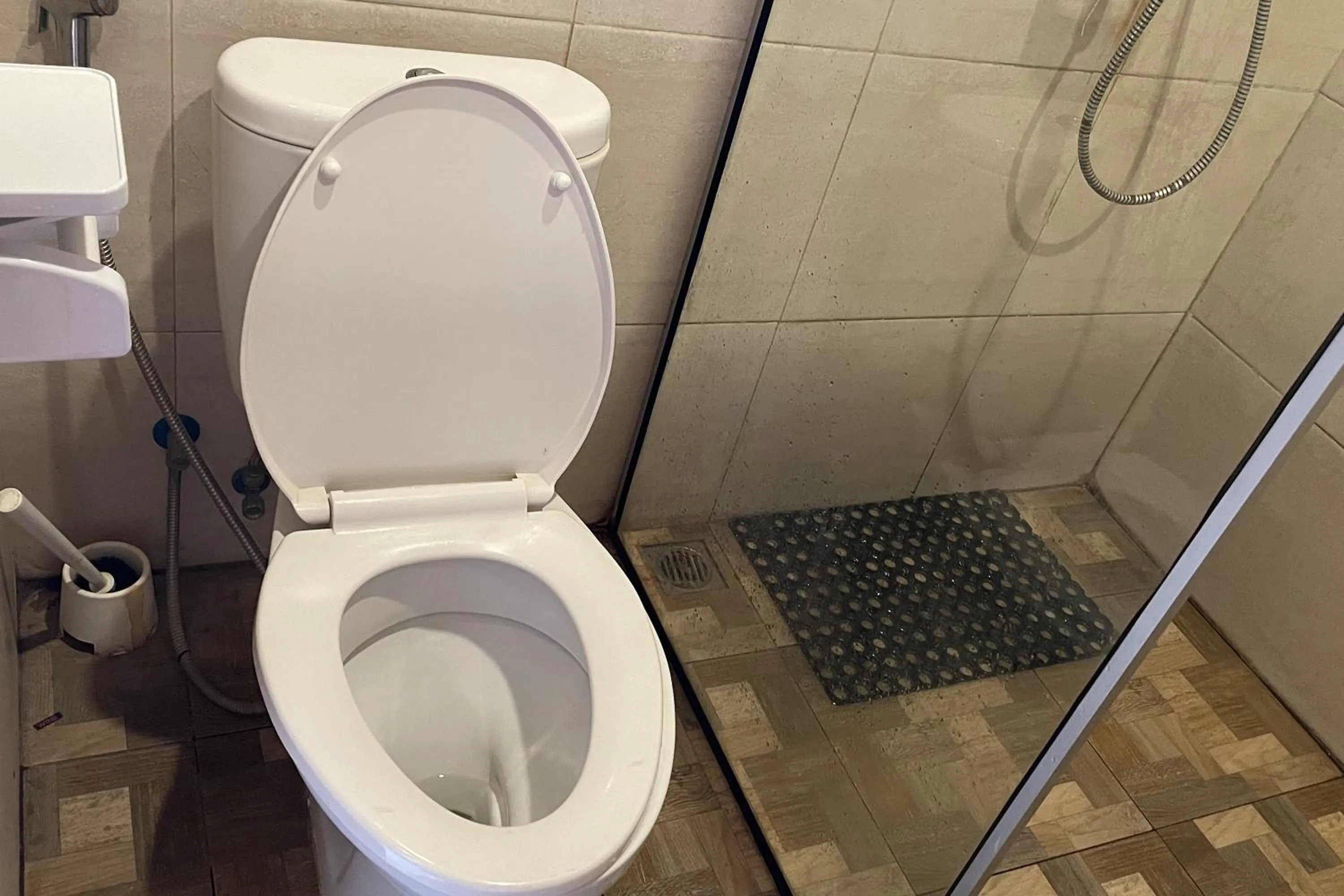 Toilet in VK Pods Pangandaran