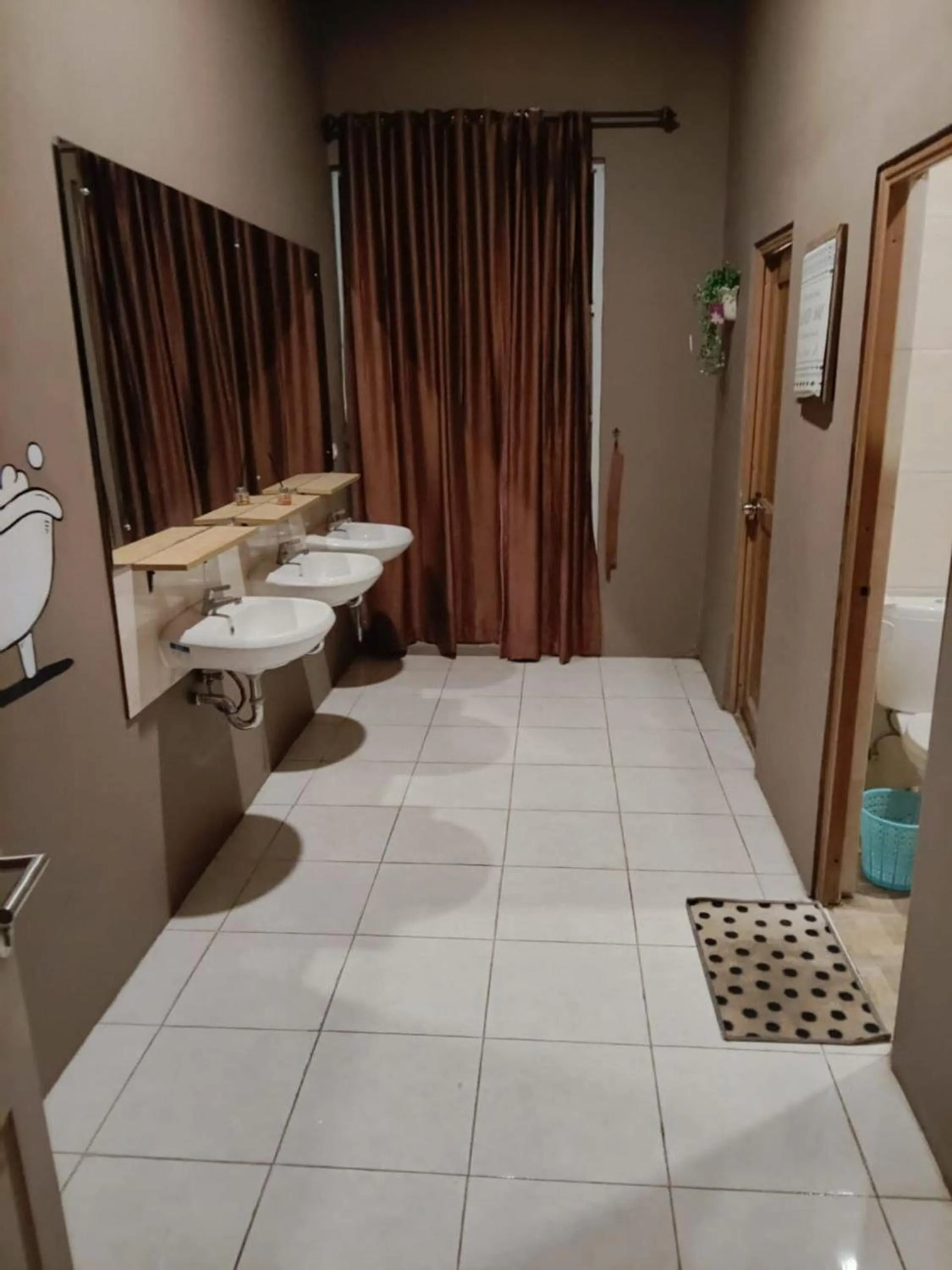 Bathroom in VK Pods Pangandaran