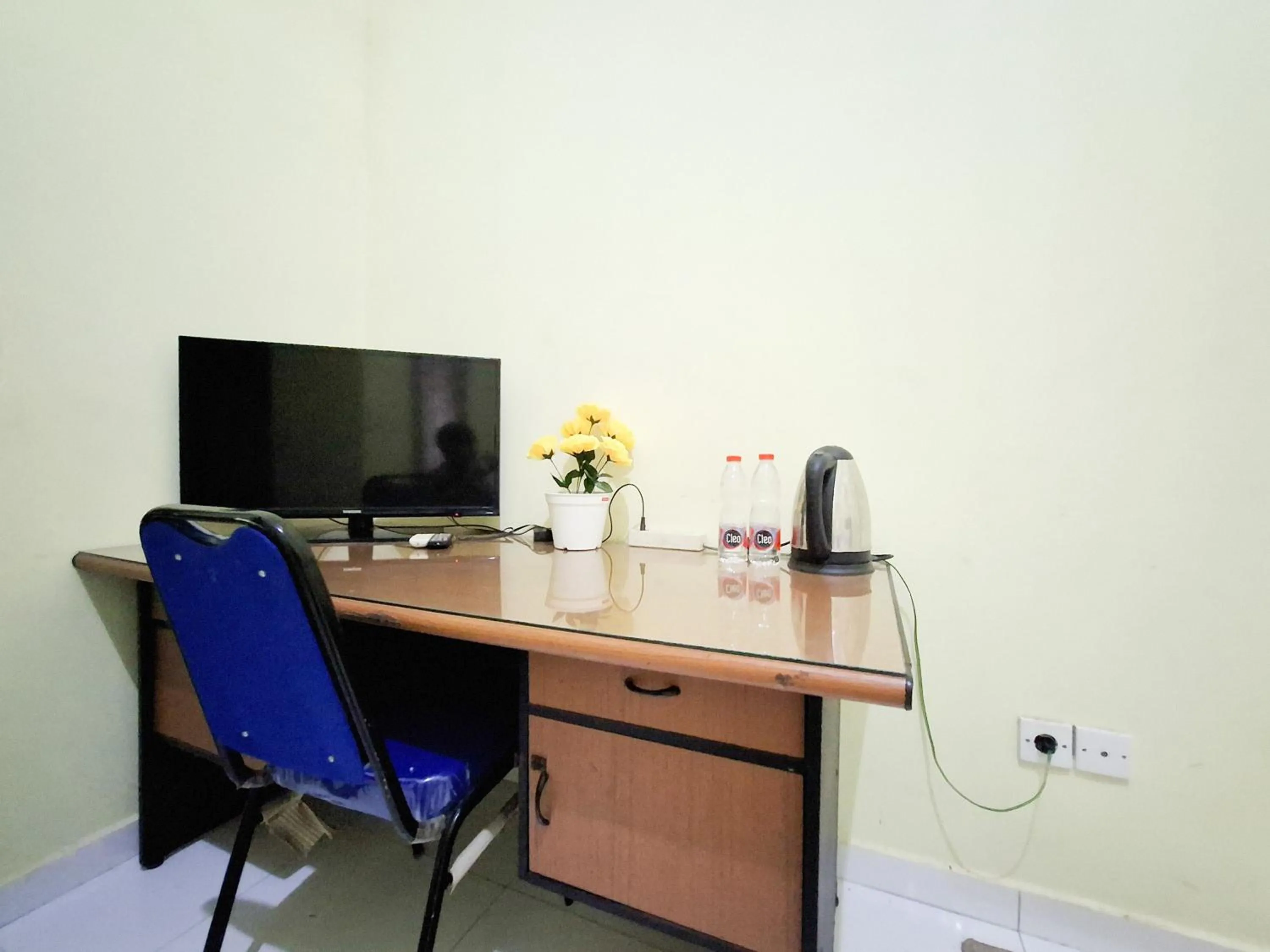 TV and multimedia in Sekapuk Indah Guest House Syariah Gresik RedPartner