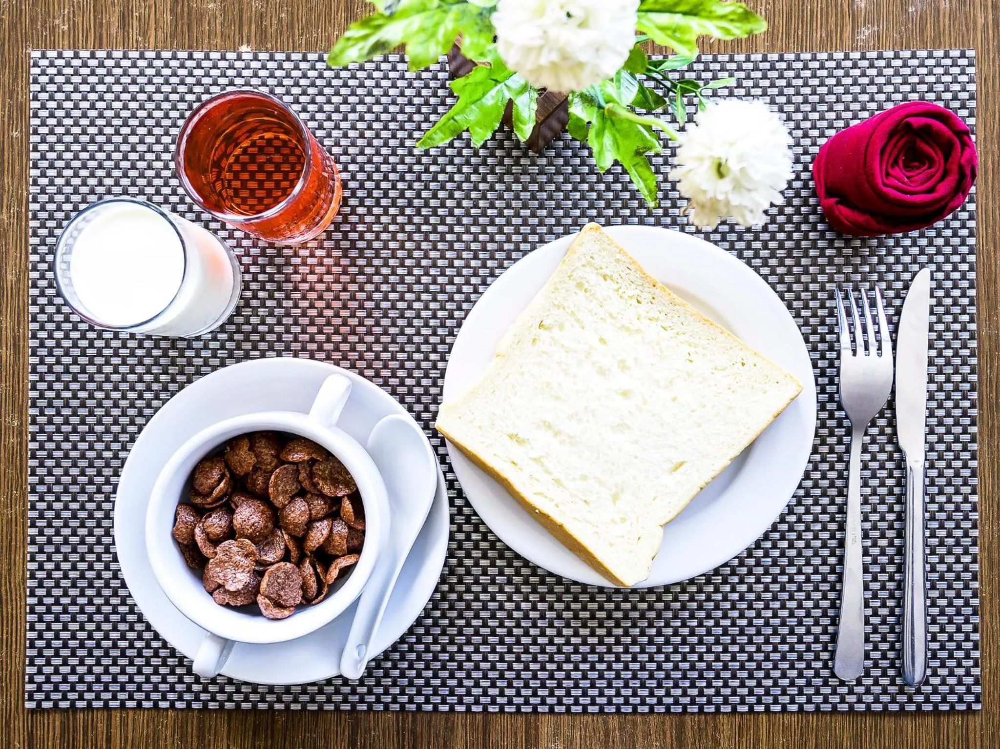 Food and drinks in Hotel Grand Kartika