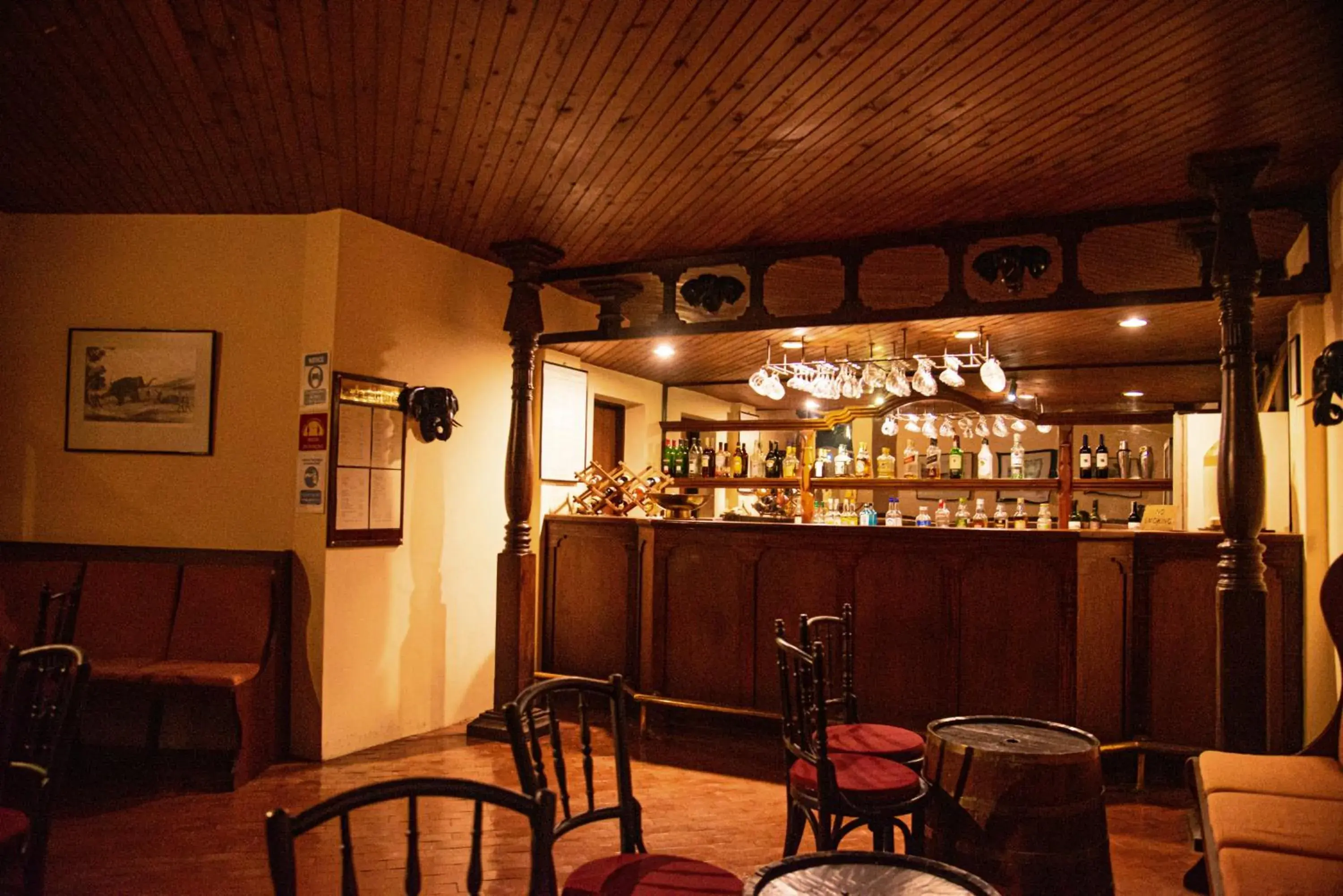 Lounge or bar in Windsor Hotel Lounge or bar in Windsor Hotel