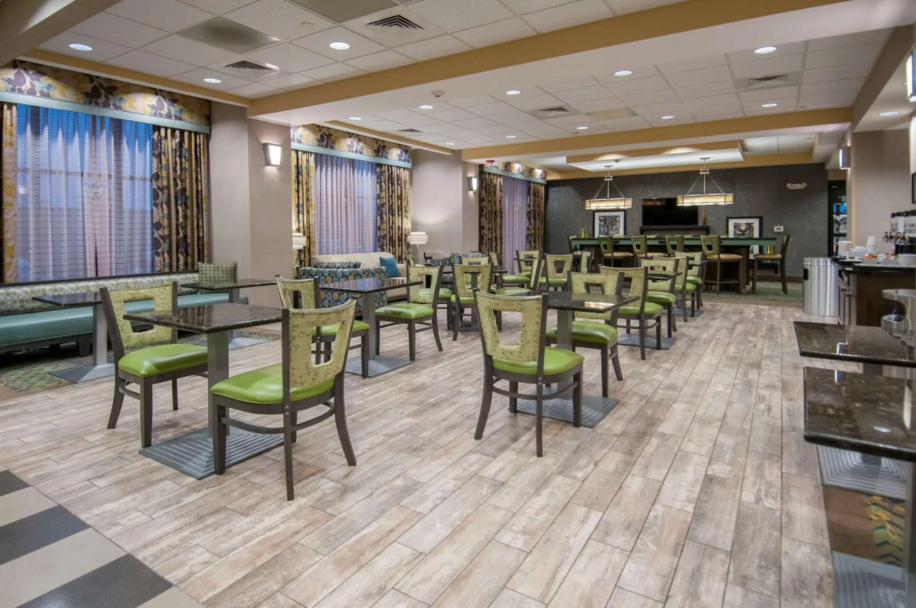 Lobby or reception in Hampton Inn Hernando, MS Lobby or reception in Hampton Inn Hernando, MS