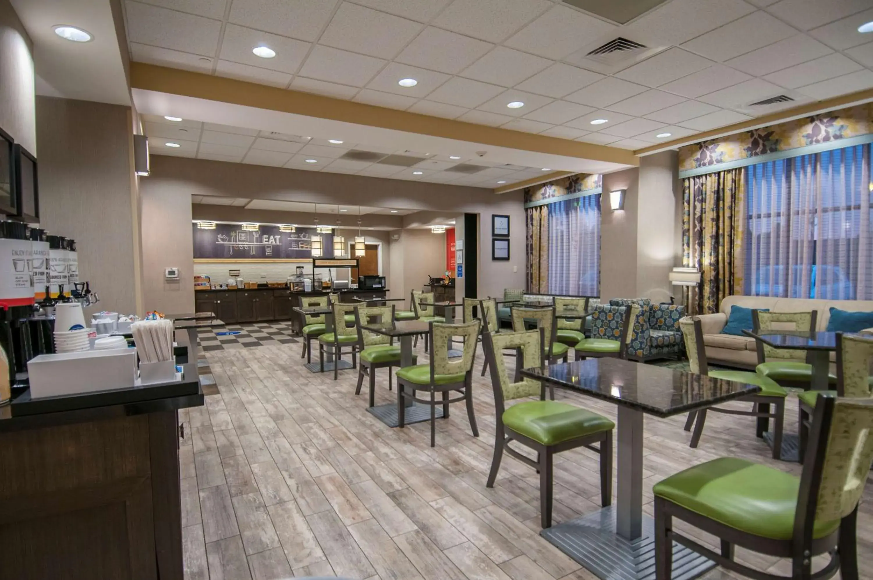 Lobby or reception in Hampton Inn Hernando, MS Lobby or reception in Hampton Inn Hernando, MS