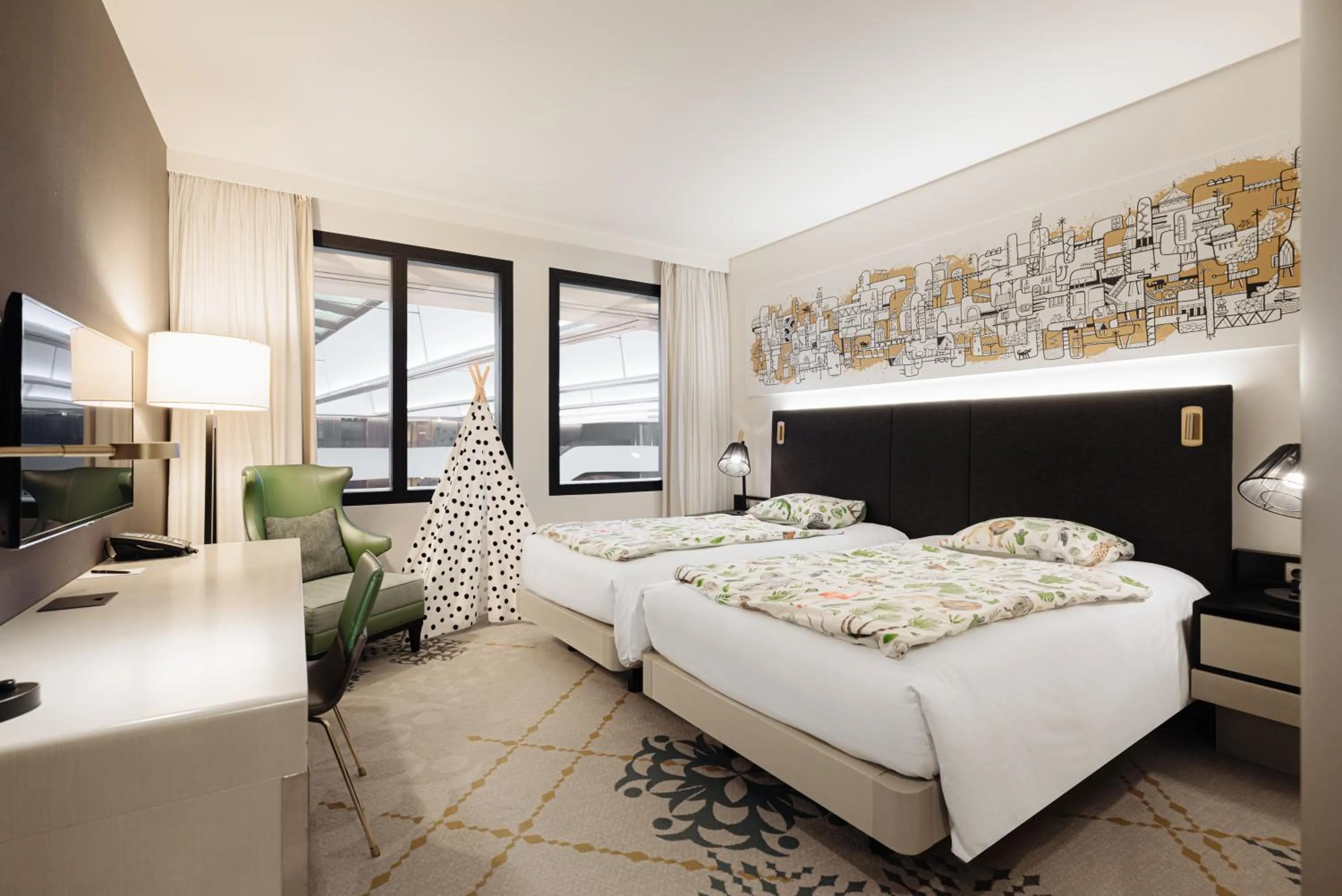 Bedroom, Bed in Hilton Amsterdam Airport Schiphol