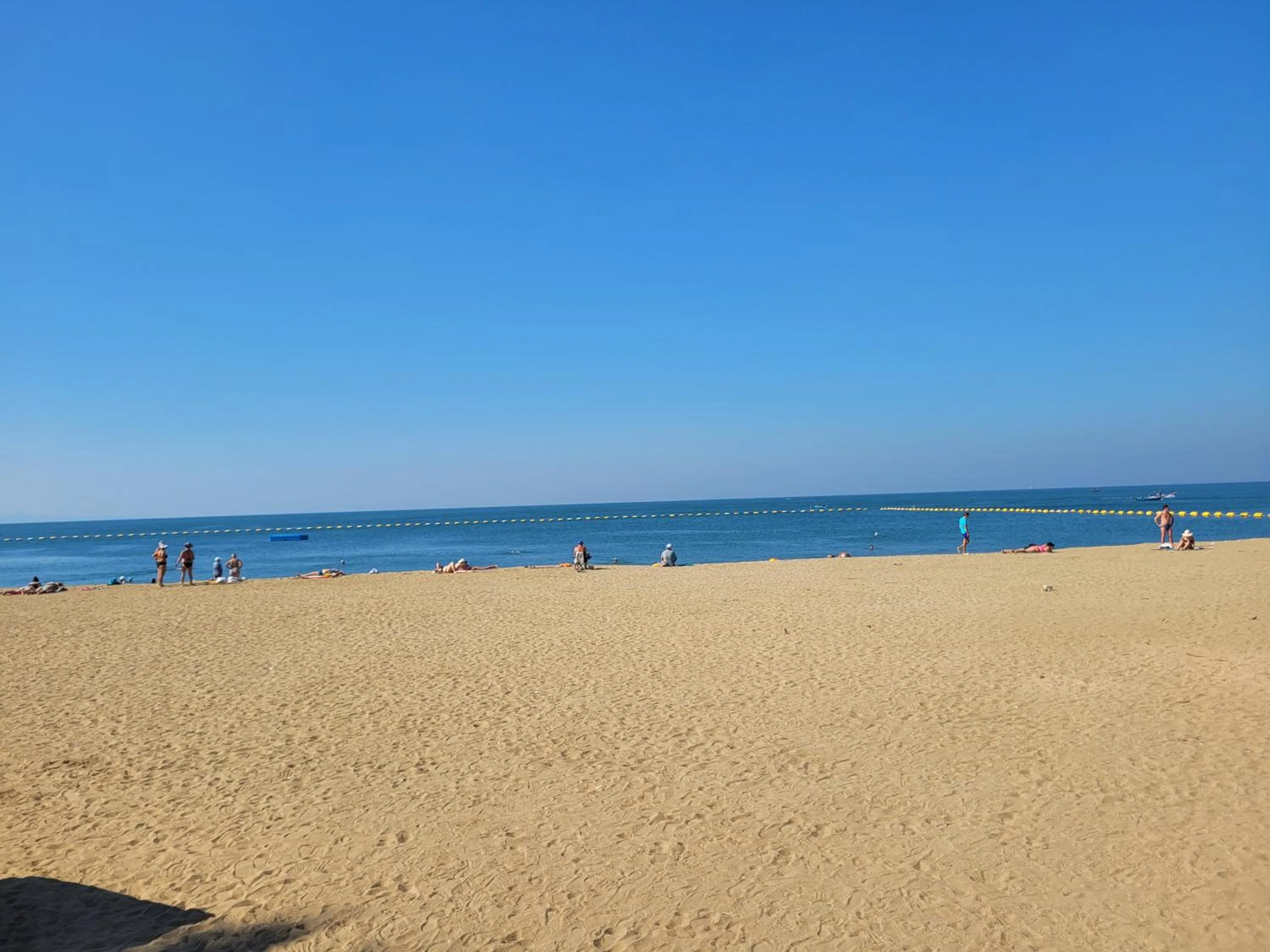Beach in Sorot Darika Jomtien Beach