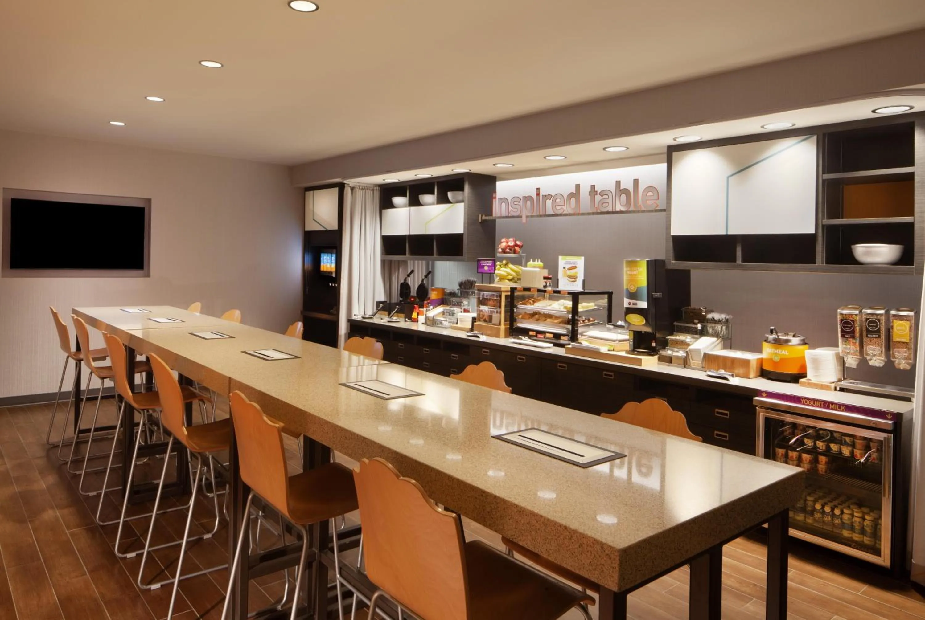 Breakfast in Home2 Suites by Hilton Canton