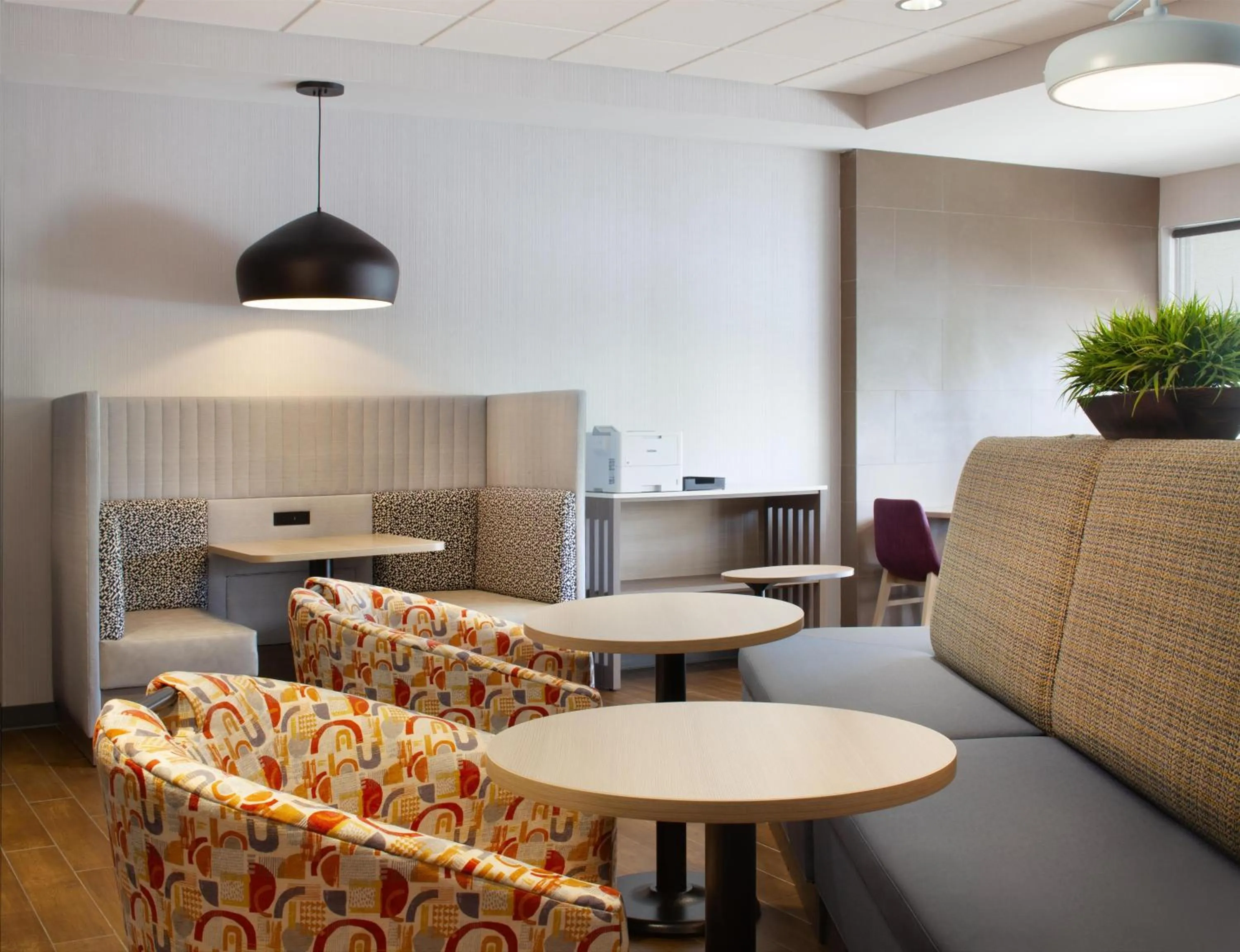 Lobby or reception in Home2 Suites by Hilton Canton