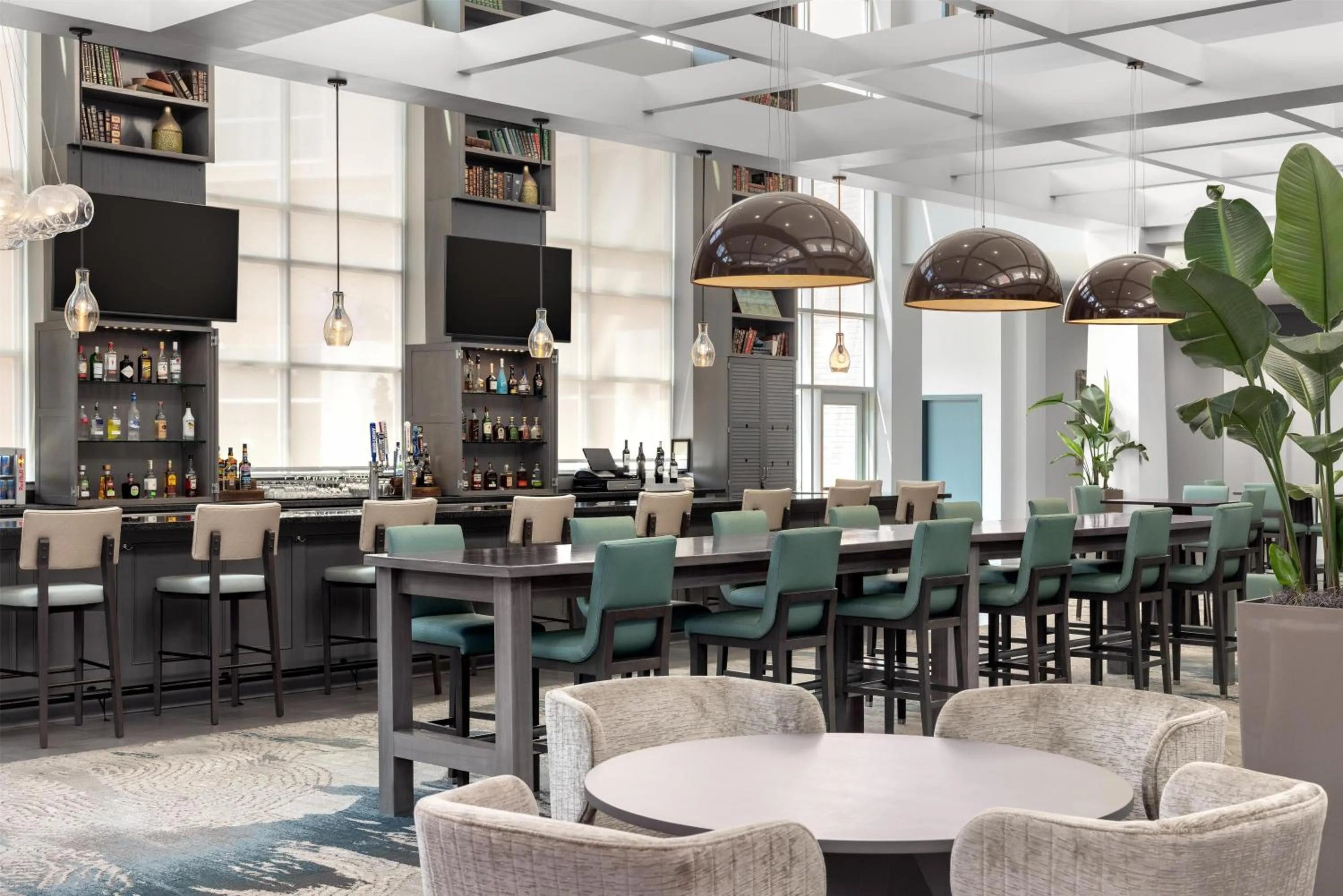 Lounge or bar in Embassy Suites Charlotte/Ayrsley