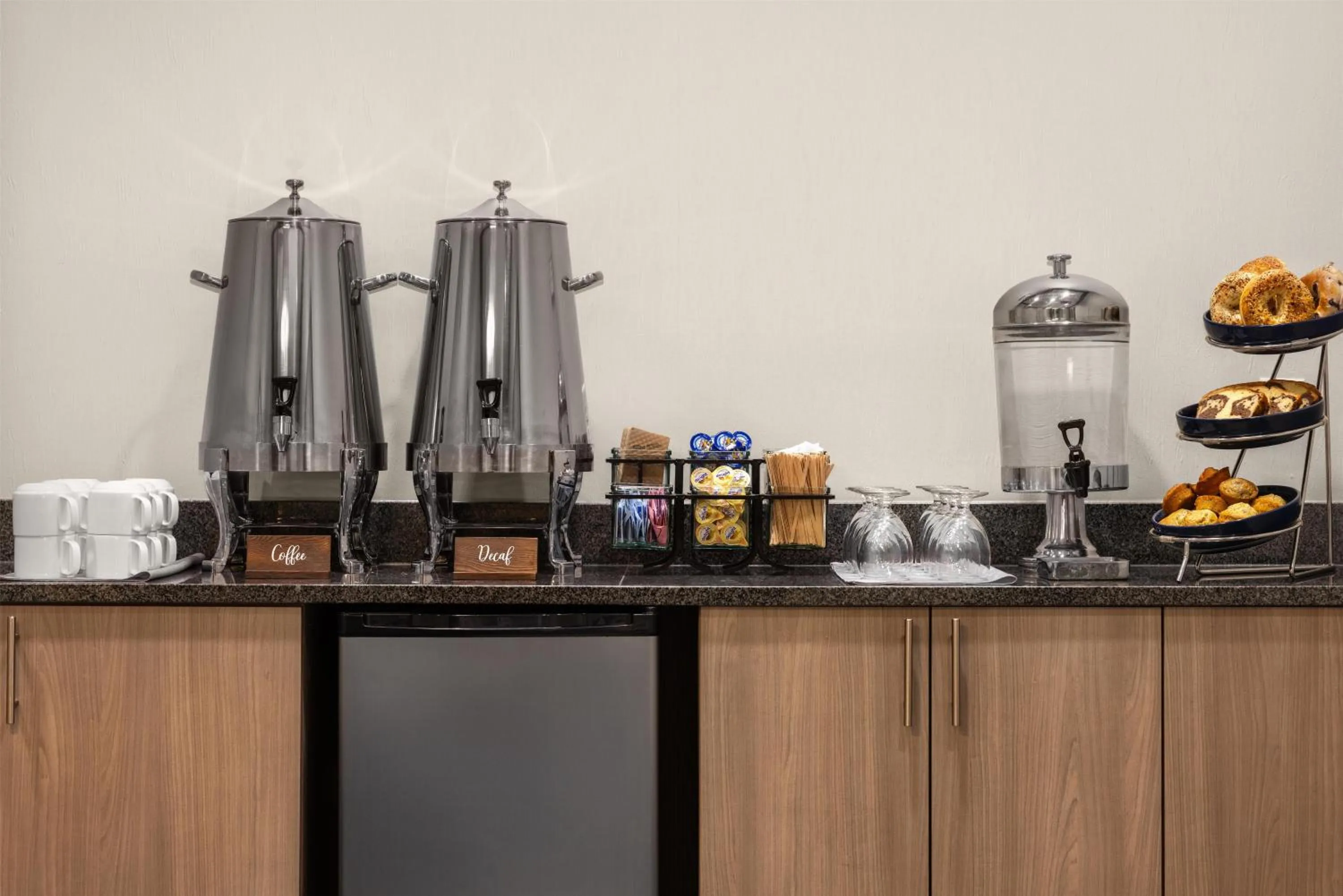 Breakfast in Embassy Suites Charlotte/Ayrsley