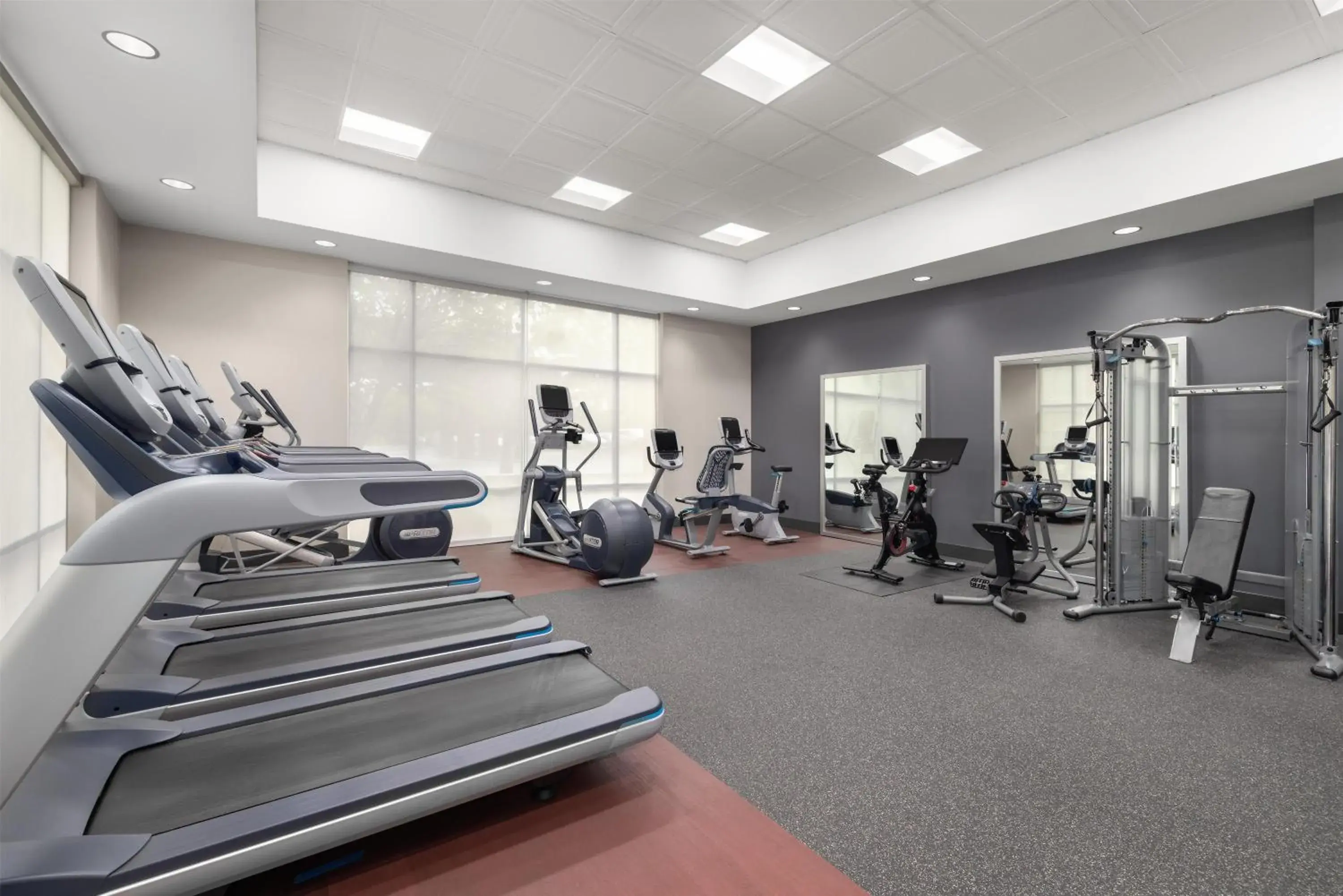 Fitness centre/facilities in Embassy Suites Charlotte/Ayrsley Fitness centre/facilities in Embassy Suites Charlotte/Ayrsley