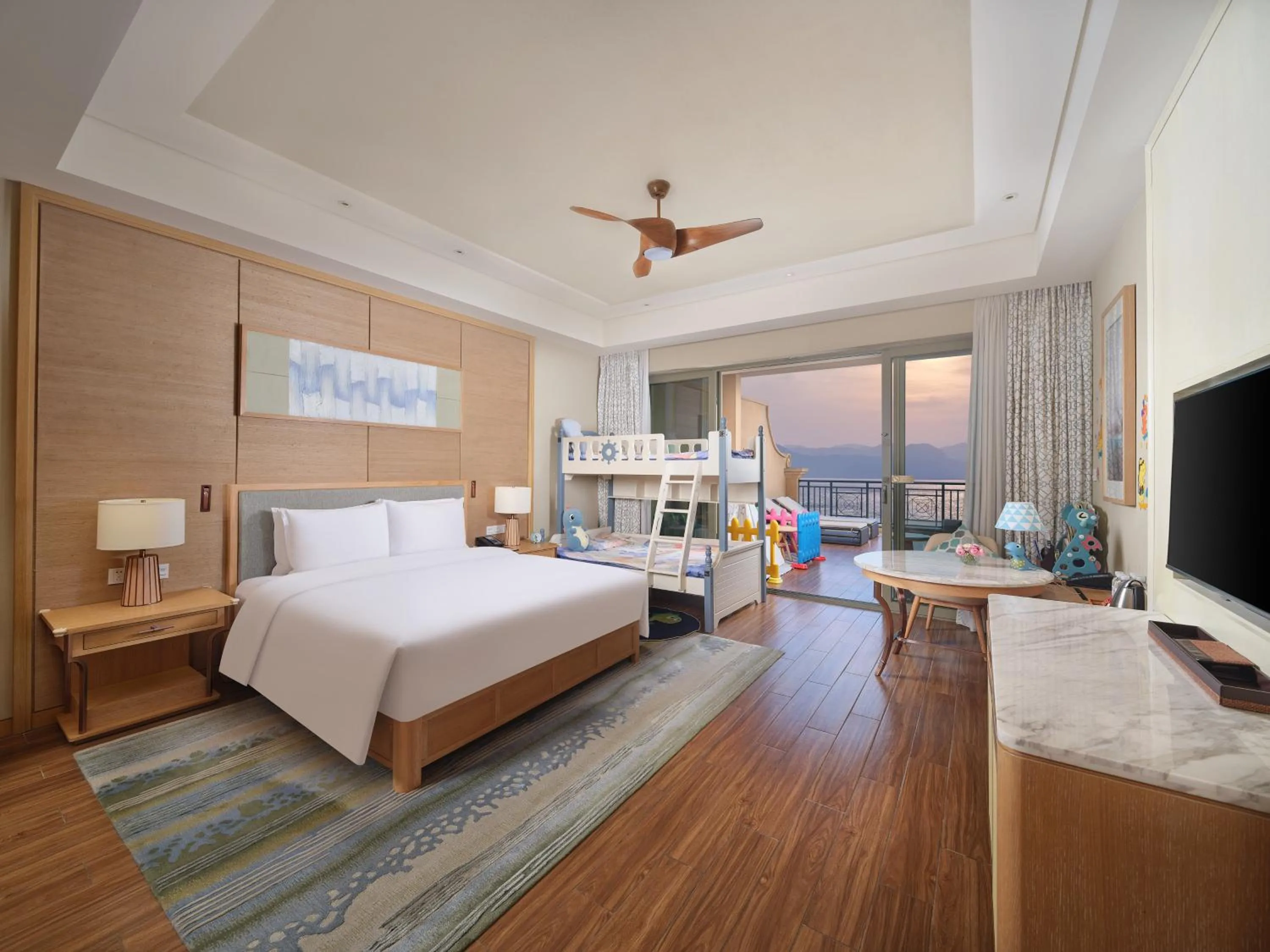 Bed in Hilton Yuxi Fuxian Lake