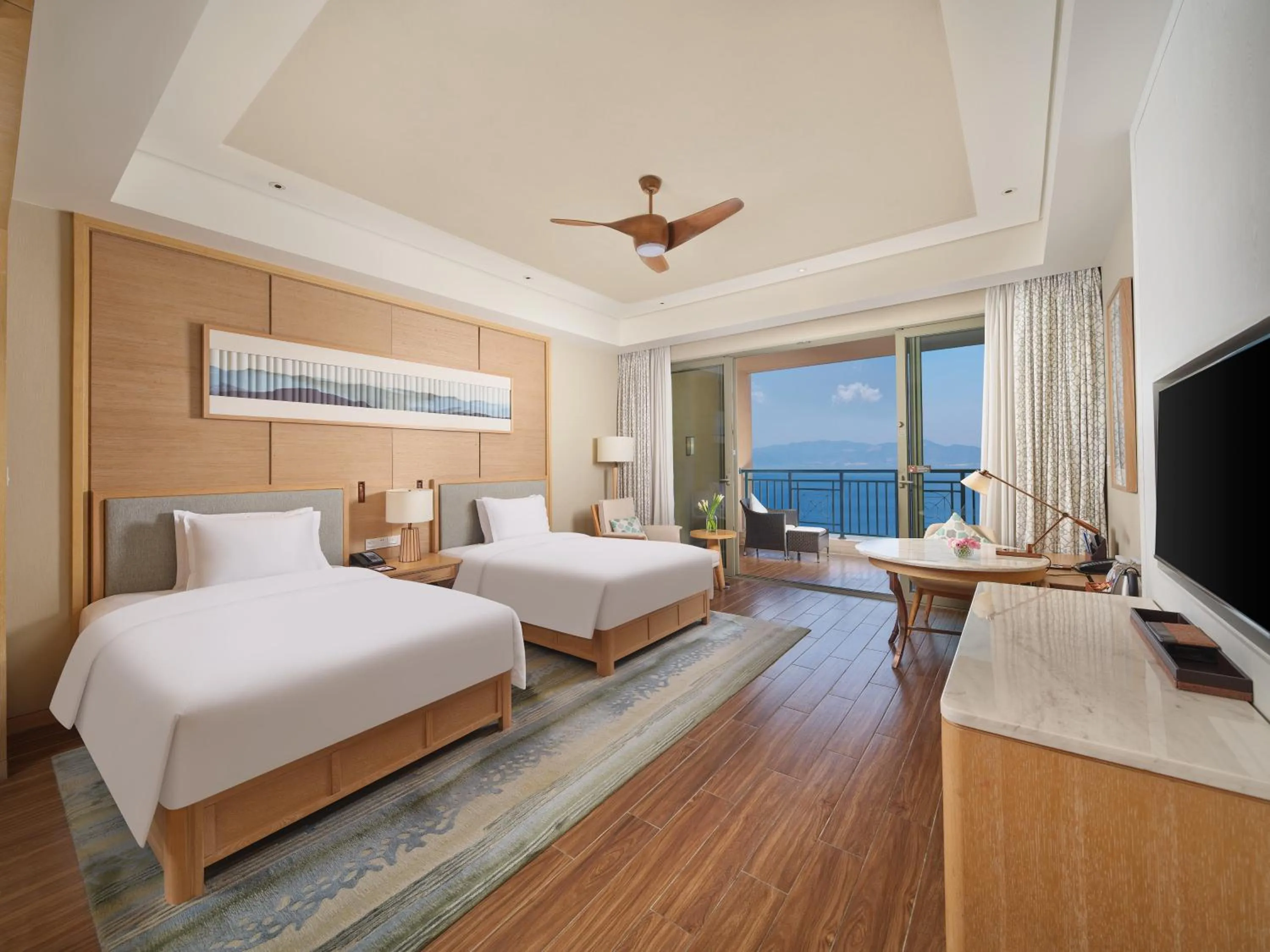 Bed in Hilton Yuxi Fuxian Lake