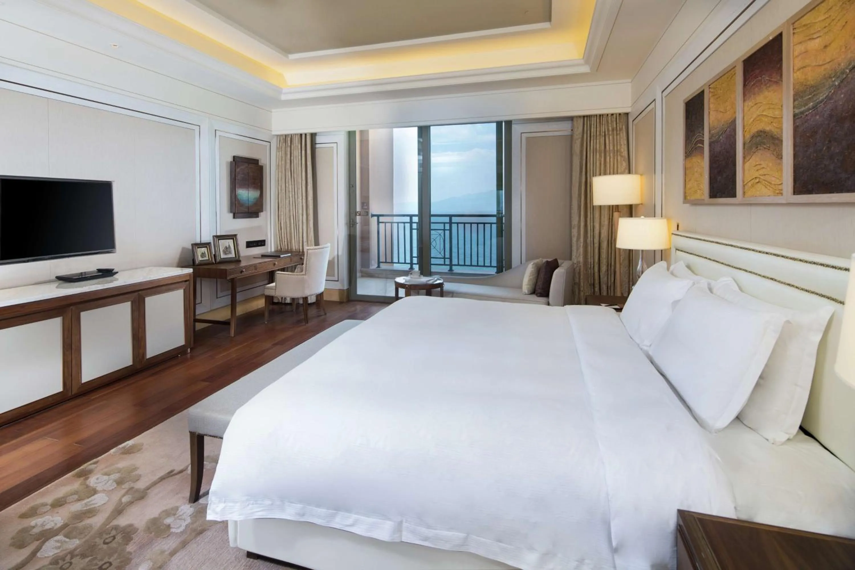 Bedroom, Bed in Hilton Yuxi Fuxian Lake