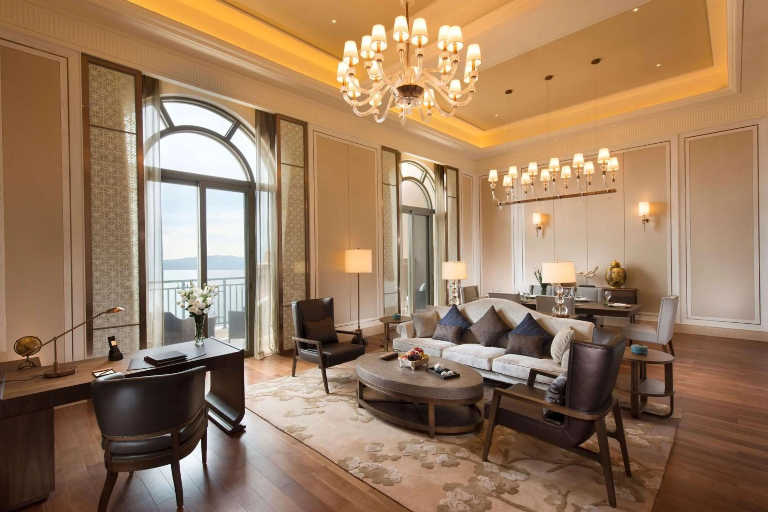 Bedroom in Hilton Yuxi Fuxian Lake